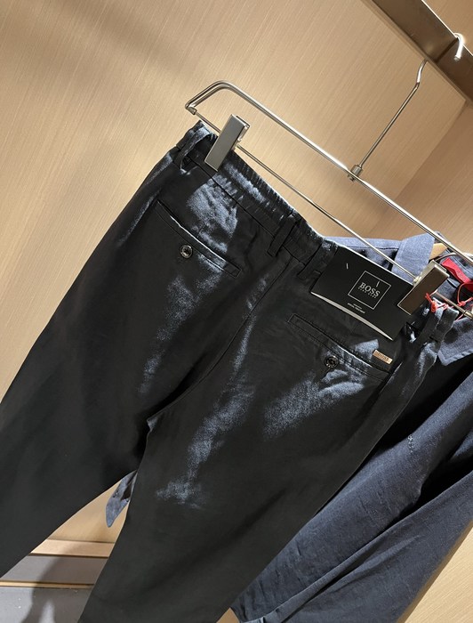 HUGO BOSS осеннезимние новые повседневные мужские костюмы hugo Boss 2025 ... HUGO BOSS осеннезимние новые повседневные мужские костюмы hugo Boss 2025 ...