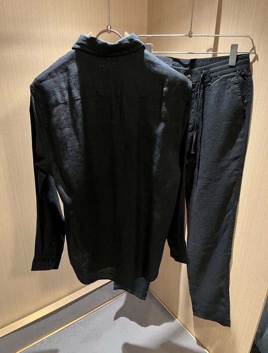 HUGO BOSS осеннезимние новые повседневные мужские костюмы hugo Boss 2025 ... HUGO BOSS осеннезимние новые повседневные мужские костюмы hugo Boss 2025 ...