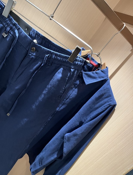 HUGO BOSS осеннезимние новые повседневные мужские костюмы hugo Boss 2025 ... HUGO BOSS осеннезимние новые повседневные мужские костюмы hugo Boss 2025 ...