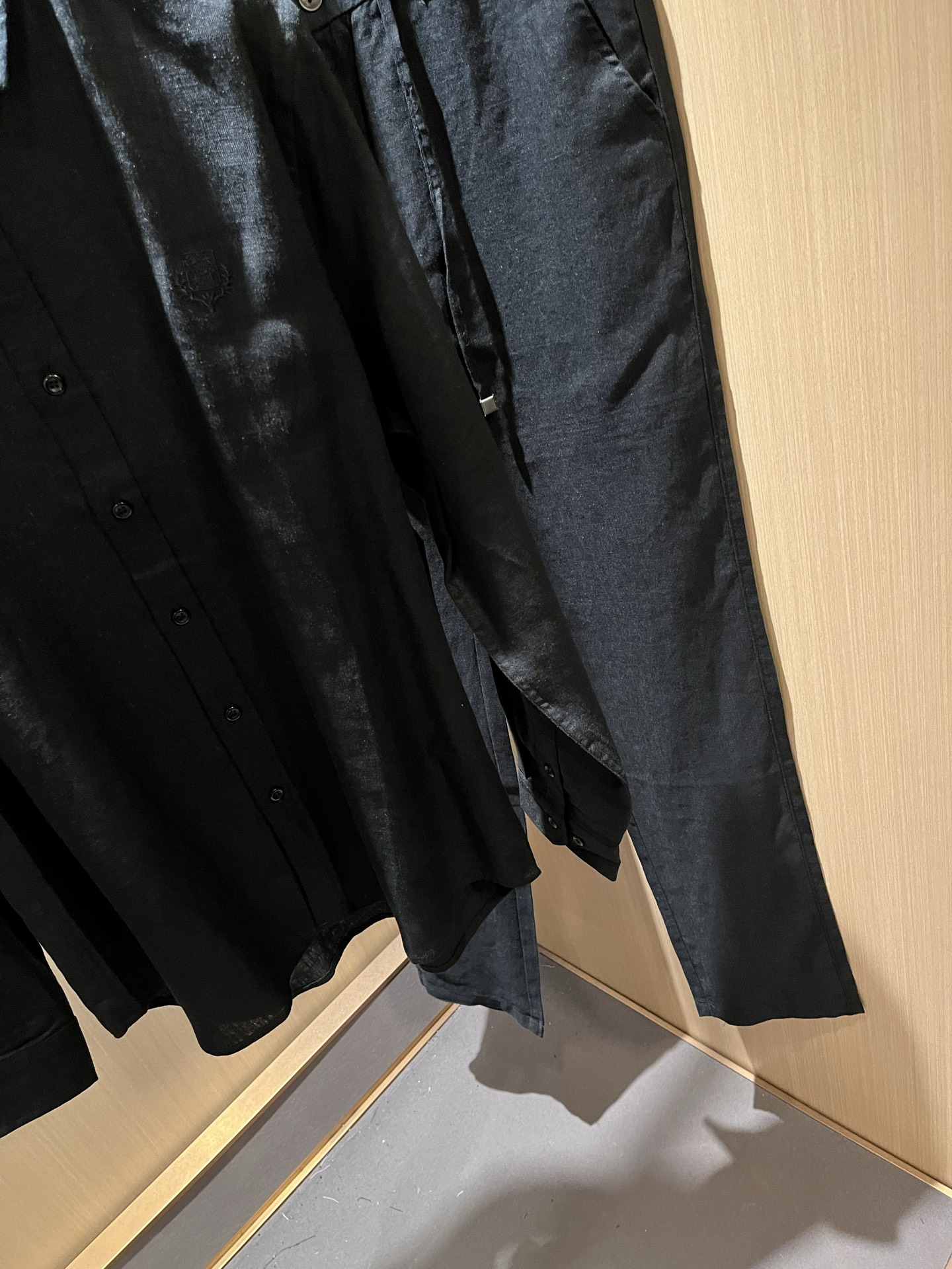 Loro Piana诺悠翩雅 2025秋冬男士套装，最新的贸易订单全品相！！网红款！上身舒适透气，不僵硬