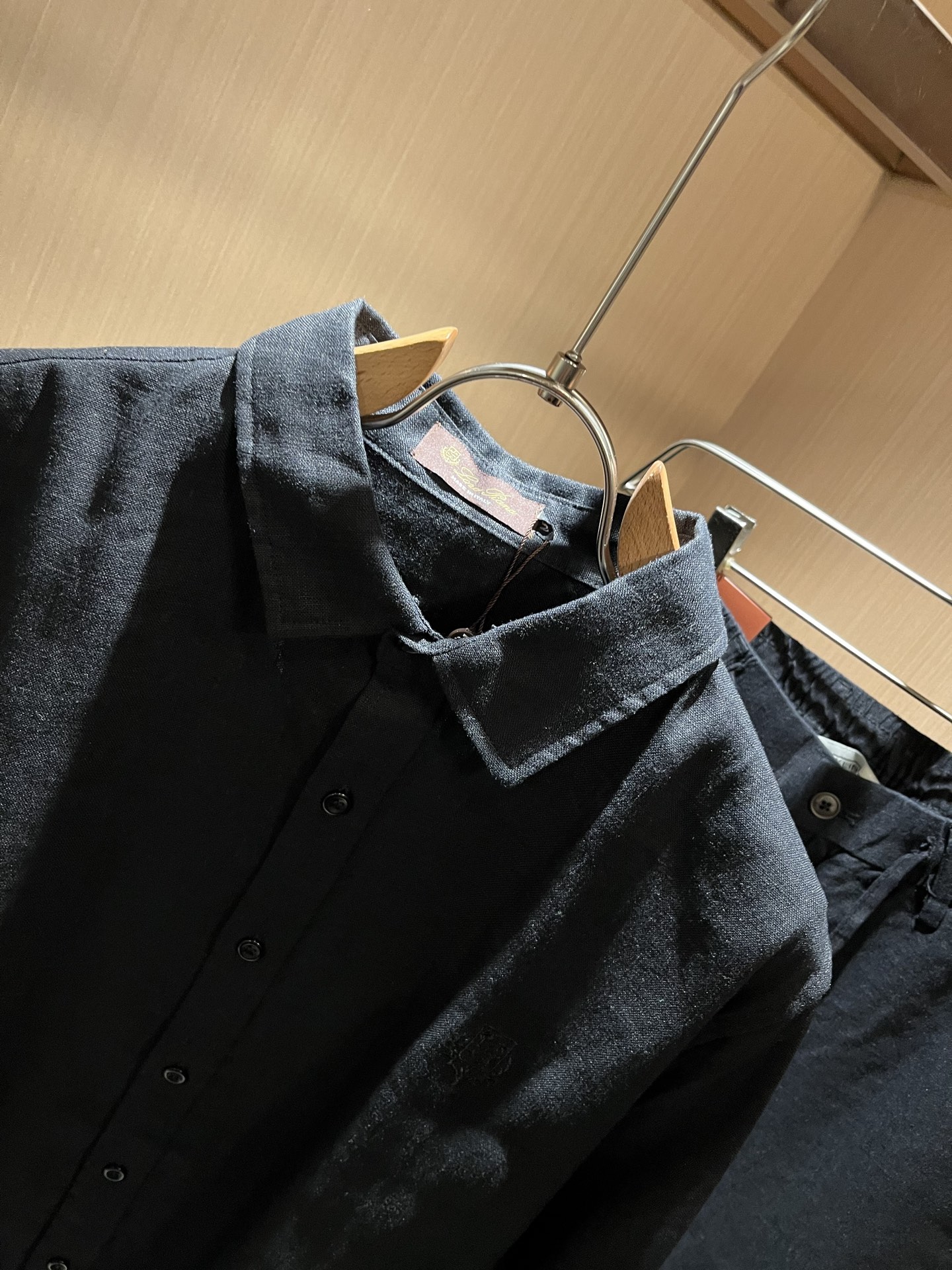 Loro Piana诺悠翩雅 2025秋冬男士套装，最新的贸易订单全品相！！网红款！上身舒适透气，不僵硬