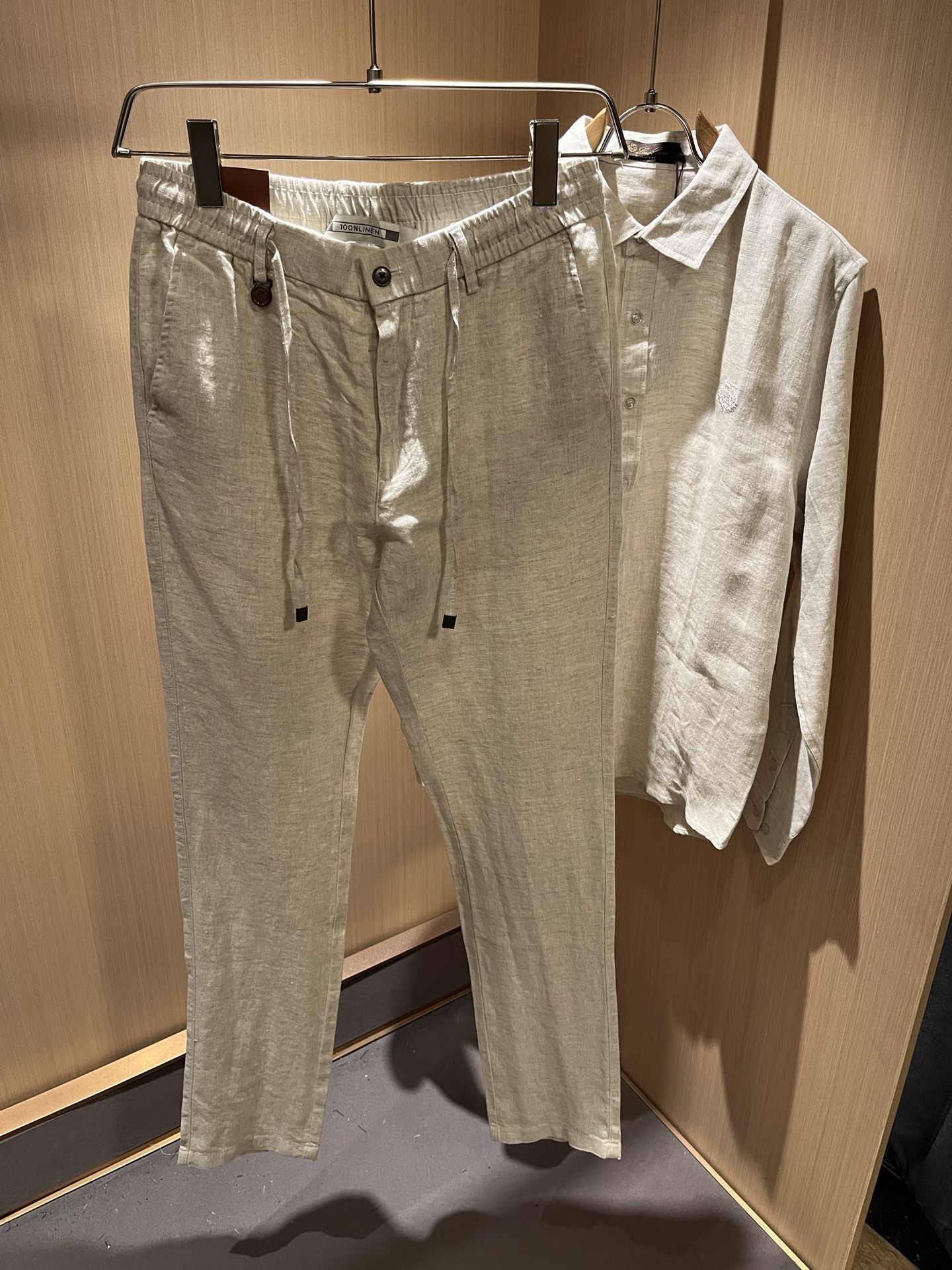 Loro Piana诺悠翩雅 2025秋冬男士套装，最新的贸易订单全品相！！网红款！上身舒适透气，不僵硬