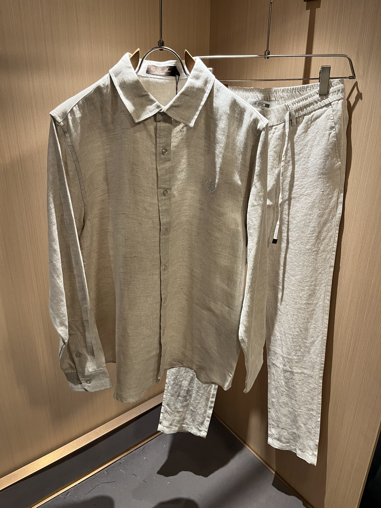 Loro Piana诺悠翩雅 2025秋冬男士套装，最新的贸易订单全品相！！网红款！上身舒适透气，不僵硬