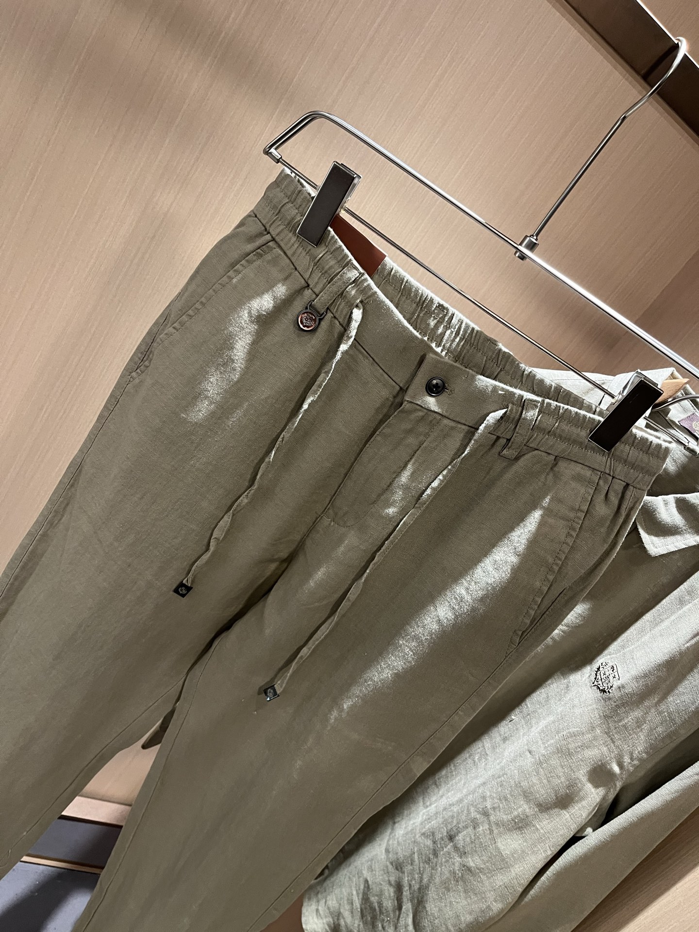 Loro Piana诺悠翩雅 2025秋冬男士套装，最新的贸易订单全品相！！网红款！上身舒适透气，不僵硬