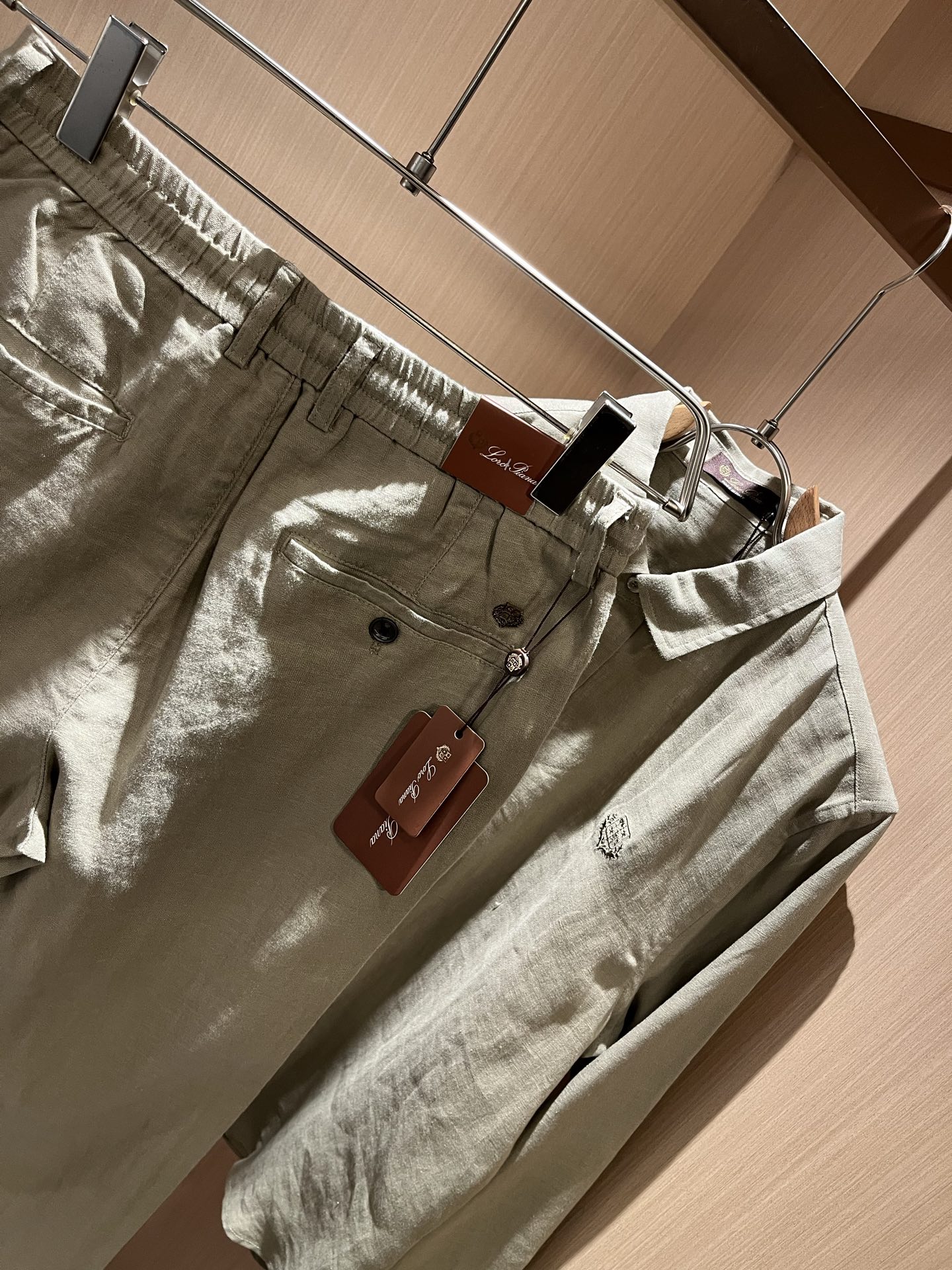 Loro Piana诺悠翩雅 2025秋冬男士套装，最新的贸易订单全品相！！网红款！上身舒适透气，不僵硬