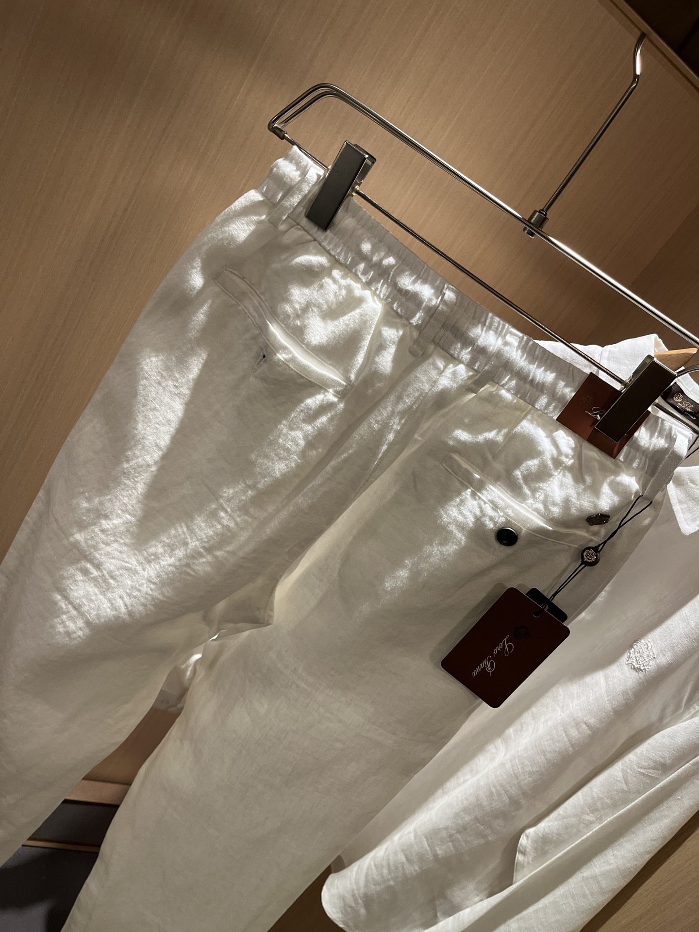 Loro Piana诺悠翩雅 2025秋冬男士套装，最新的贸易订单全品相！！网红款！上身舒适透气，不僵硬