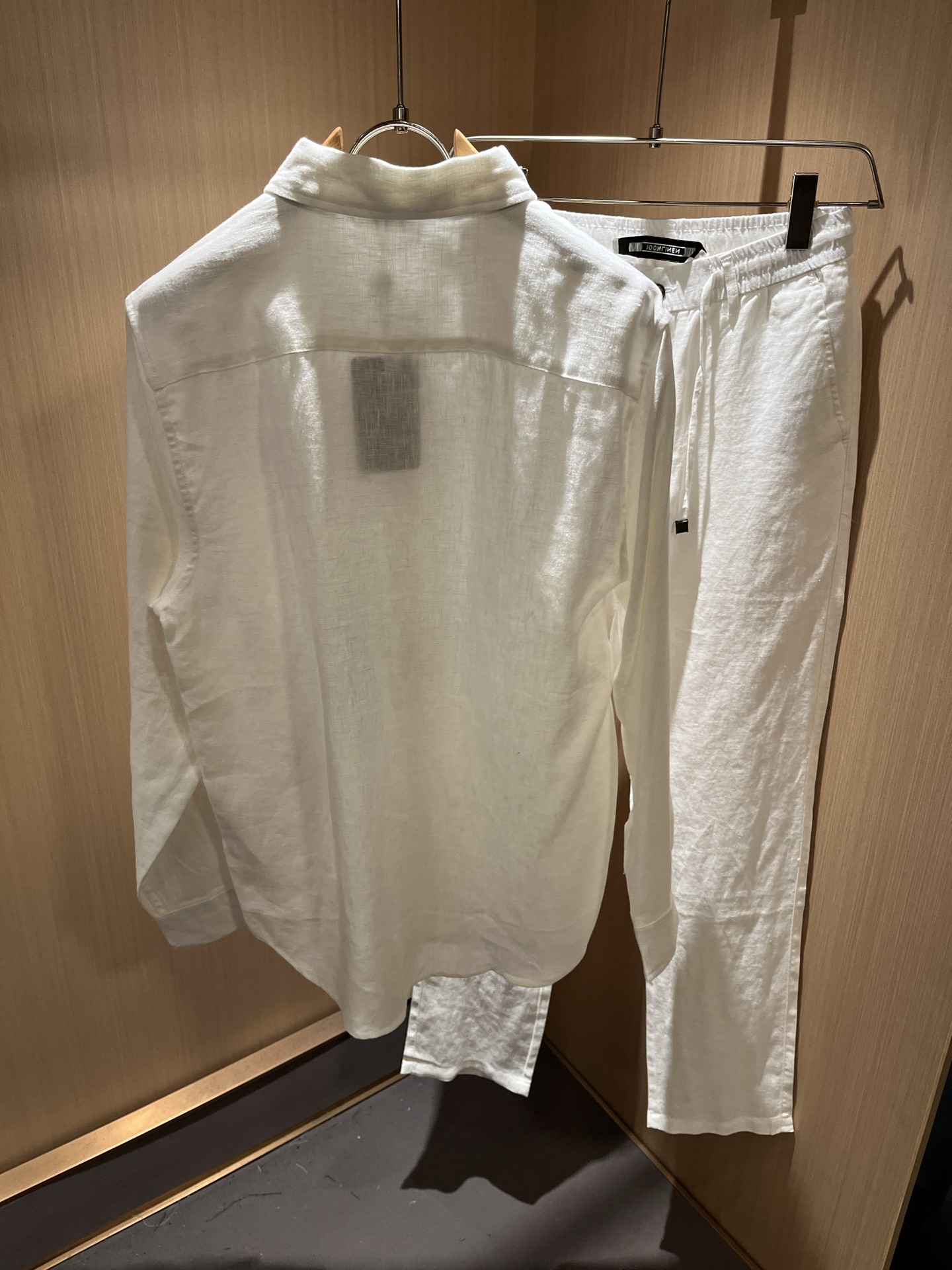 Loro Piana诺悠翩雅 2025秋冬男士套装，最新的贸易订单全品相！！网红款！上身舒适透气，不僵硬