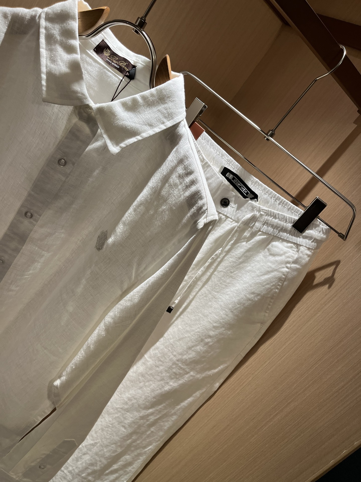 Loro Piana诺悠翩雅 2025秋冬男士套装，最新的贸易订单全品相！！网红款！上身舒适透气，不僵硬