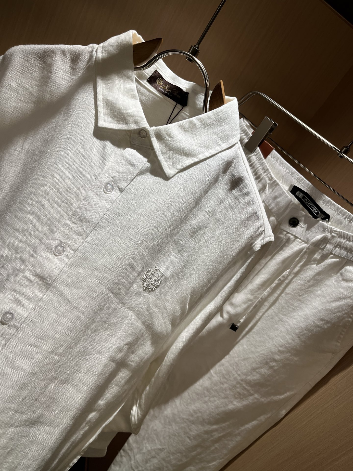 Loro Piana诺悠翩雅 2025秋冬男士套装，最新的贸易订单全品相！！网红款！上身舒适透气，不僵硬