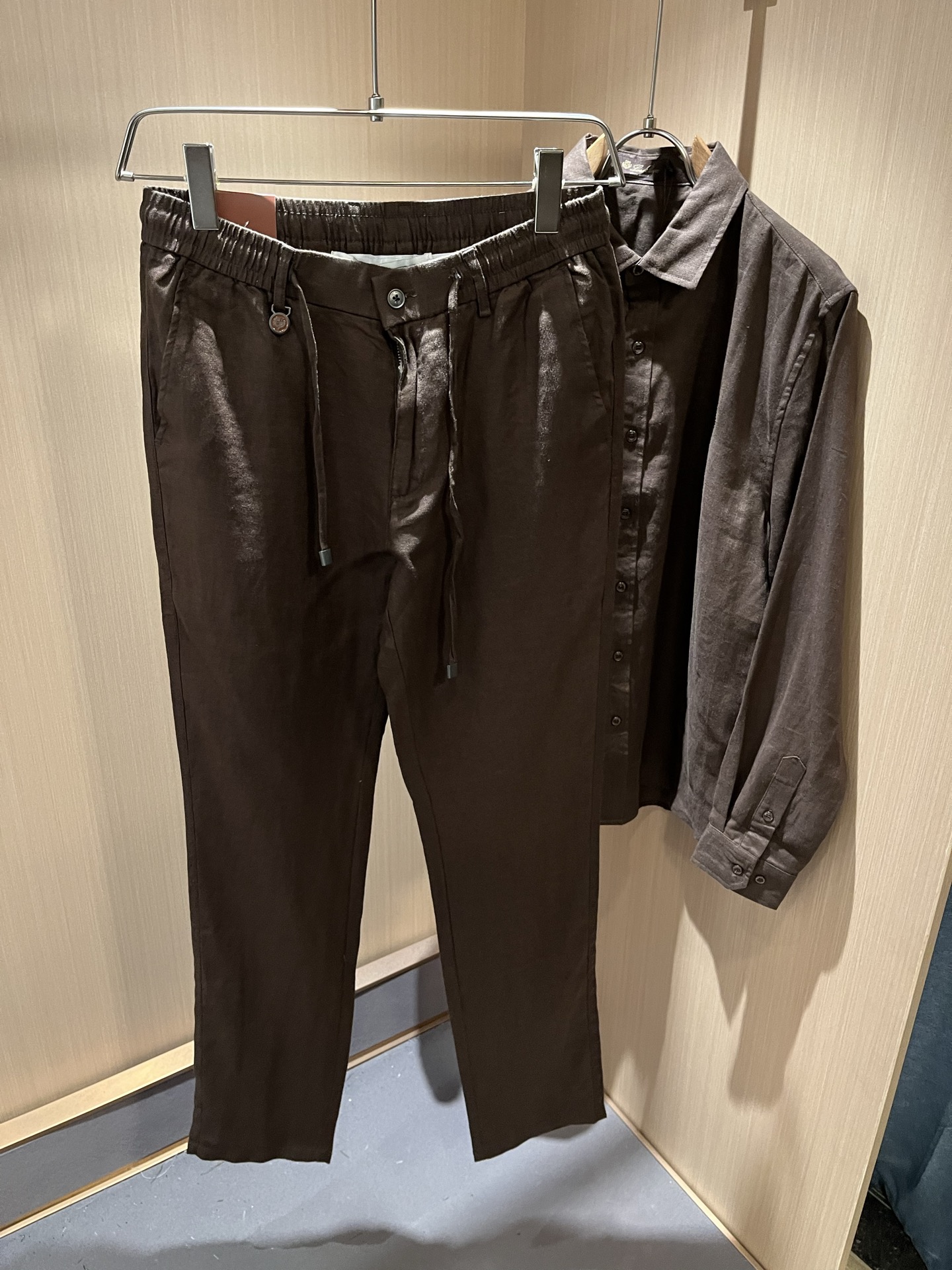 Loro Piana诺悠翩雅 2025秋冬男士套装，最新的贸易订单全品相！！网红款！上身舒适透气，不僵硬