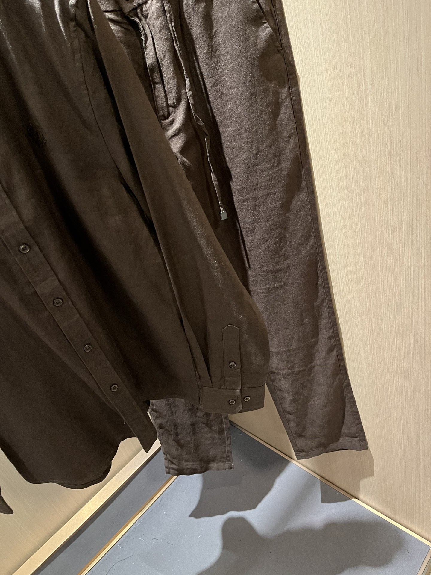 Loro Piana诺悠翩雅 2025秋冬男士套装，最新的贸易订单全品相！！网红款！上身舒适透气，不僵硬