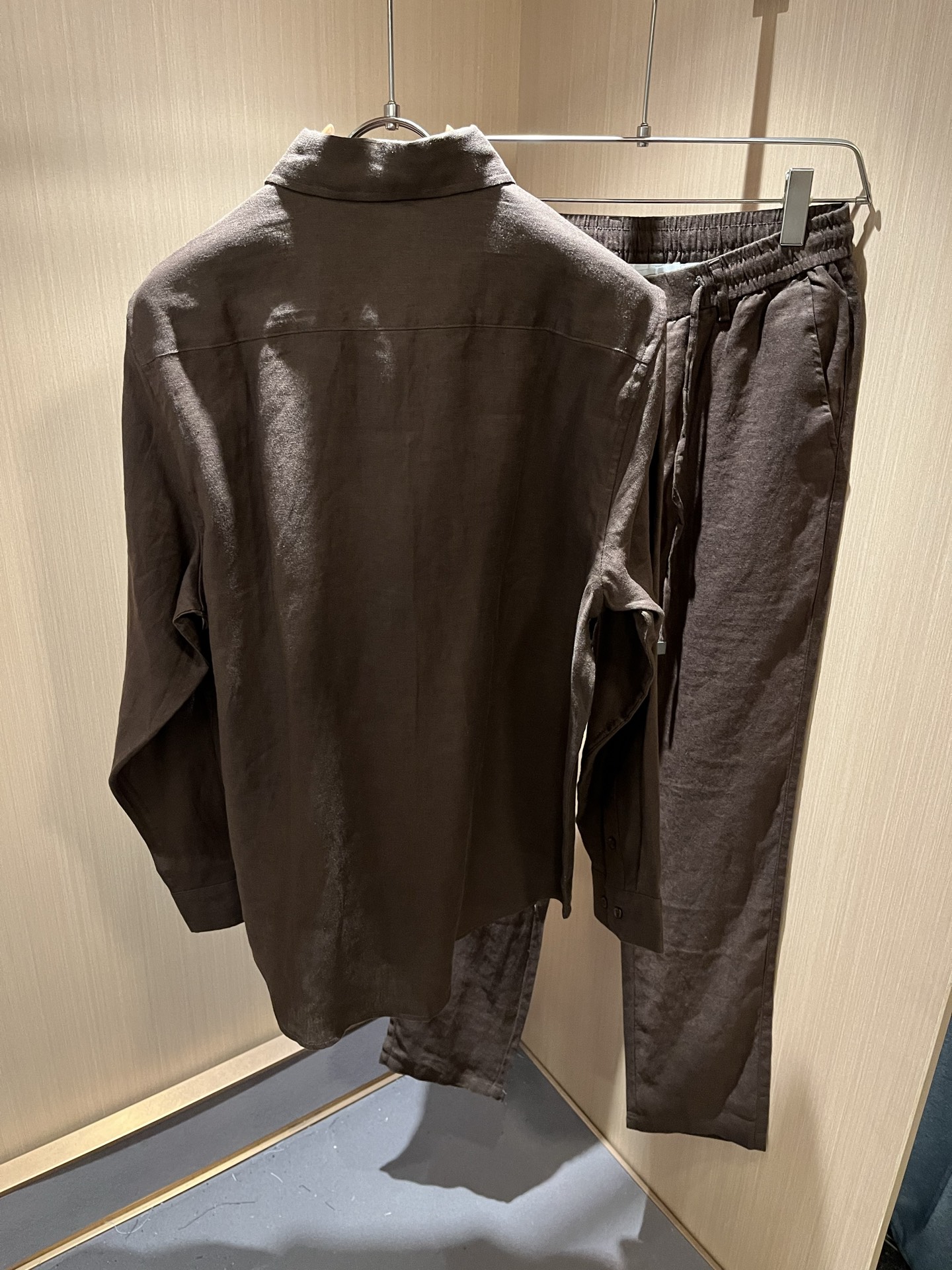 Loro Piana诺悠翩雅 2025秋冬男士套装，最新的贸易订单全品相！！网红款！上身舒适透气，不僵硬