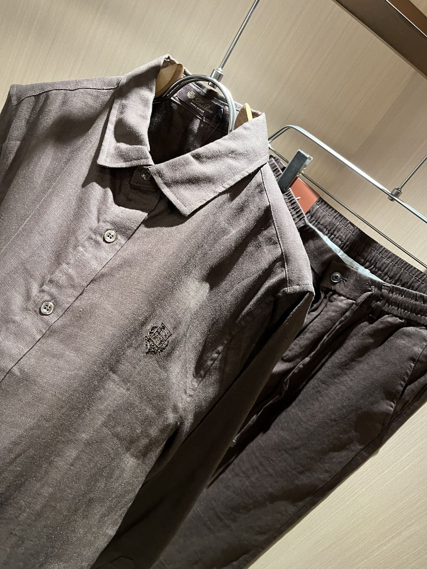 Loro Piana诺悠翩雅 2025秋冬男士套装，最新的贸易订单全品相！！网红款！上身舒适透气，不僵硬