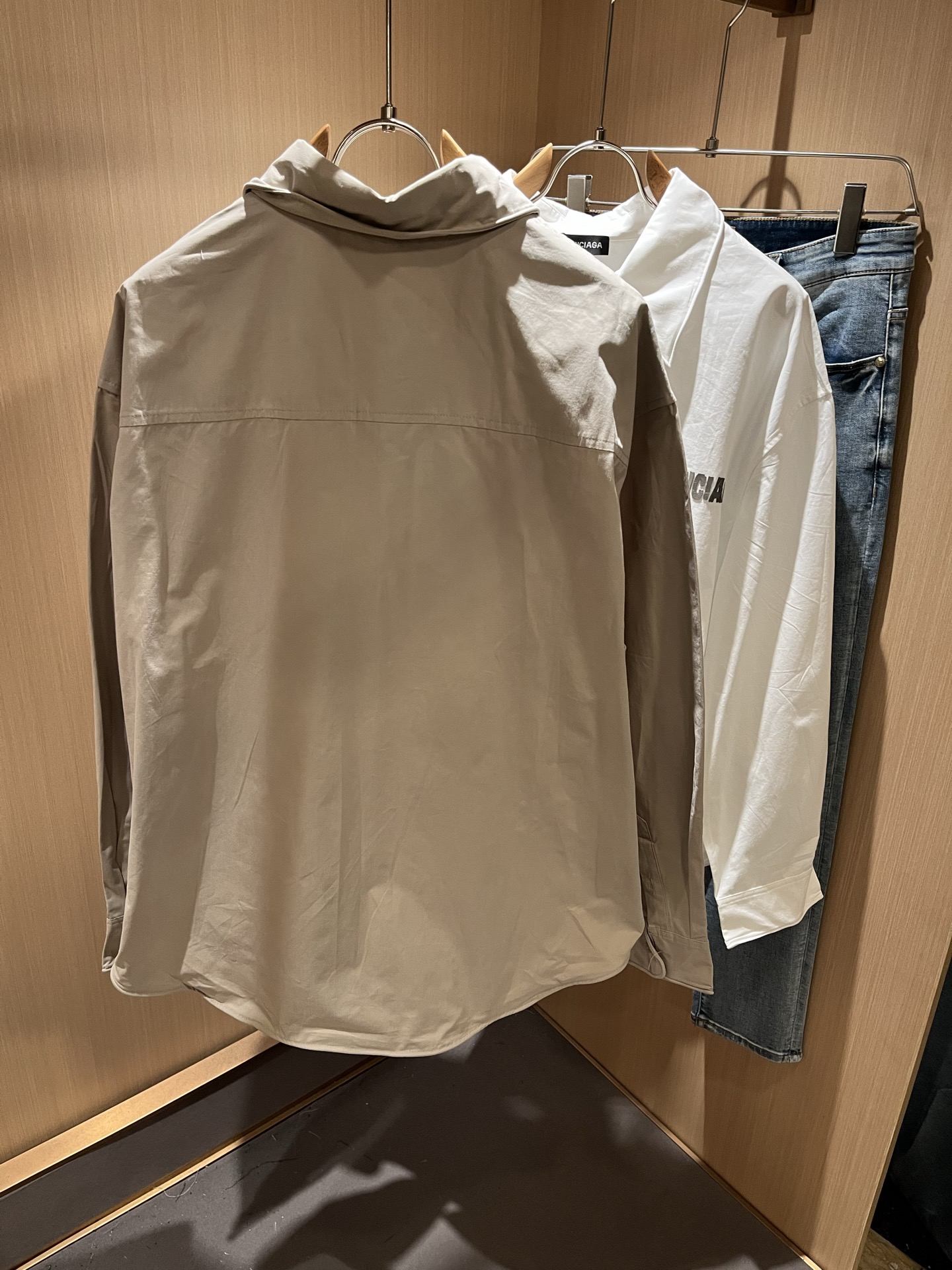 BALENCI*GA巴黎*家 2025秋季新款男女同款👫衬衣，走秀图案印花时尚休闲衬衣，标志logo图案