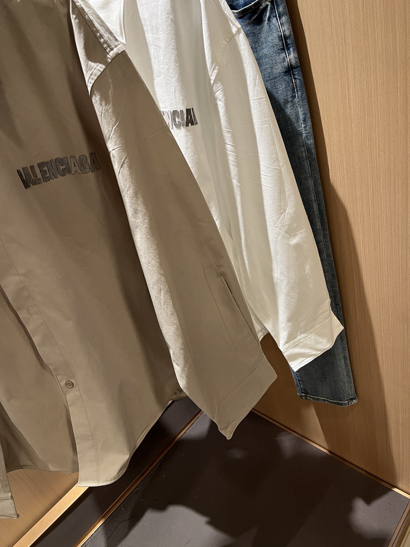 BALENCI*GA巴黎*家 2025秋季新款男女同款👫衬衣，走秀图案印花时尚休闲衬衣，标志logo图案