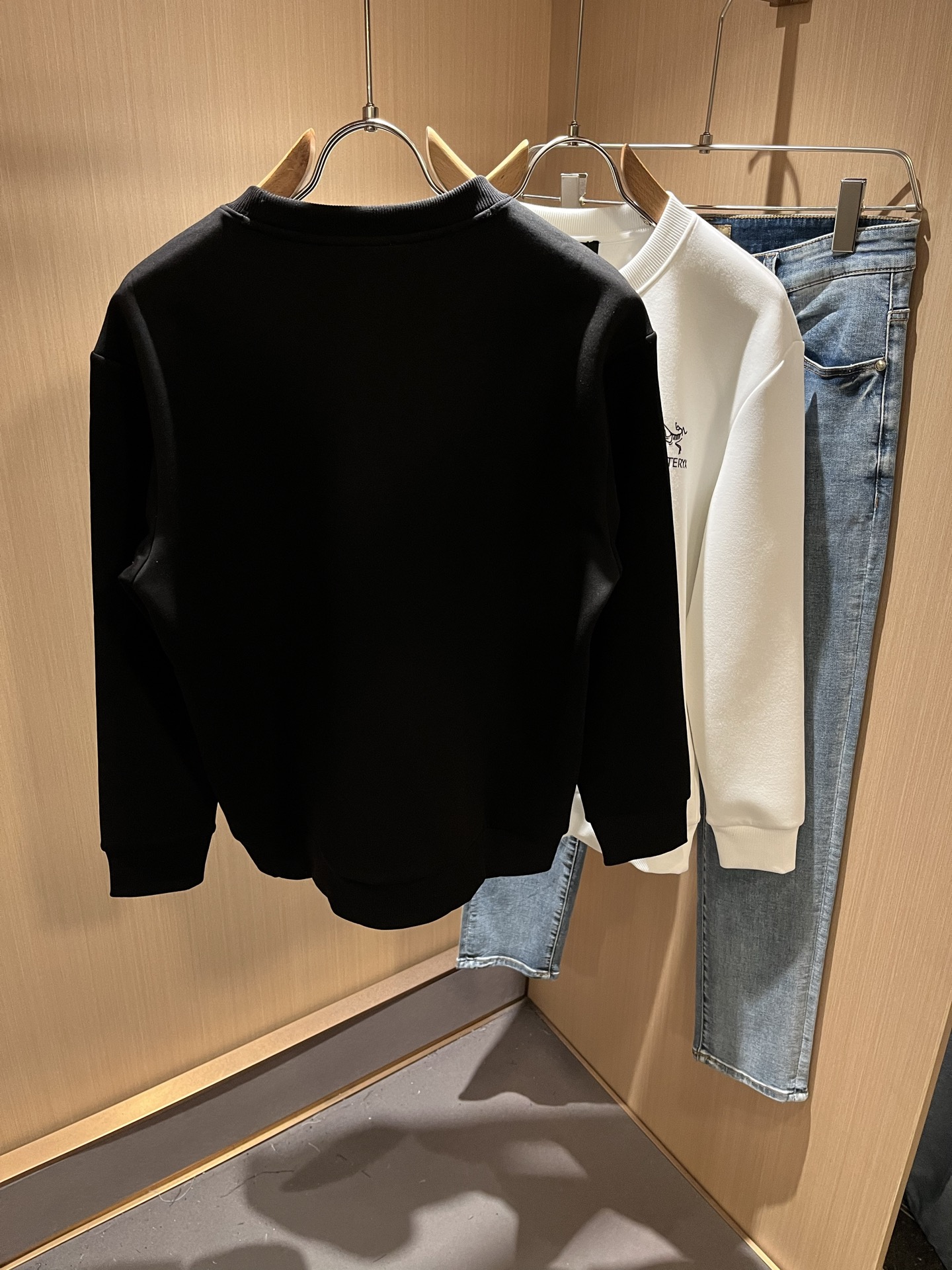 ARCTER*X始*祖鸟 2025秋冬新款男女同款👫休闲卫衣，户外品牌可能大家第一想到的就是加拿大鹅、始