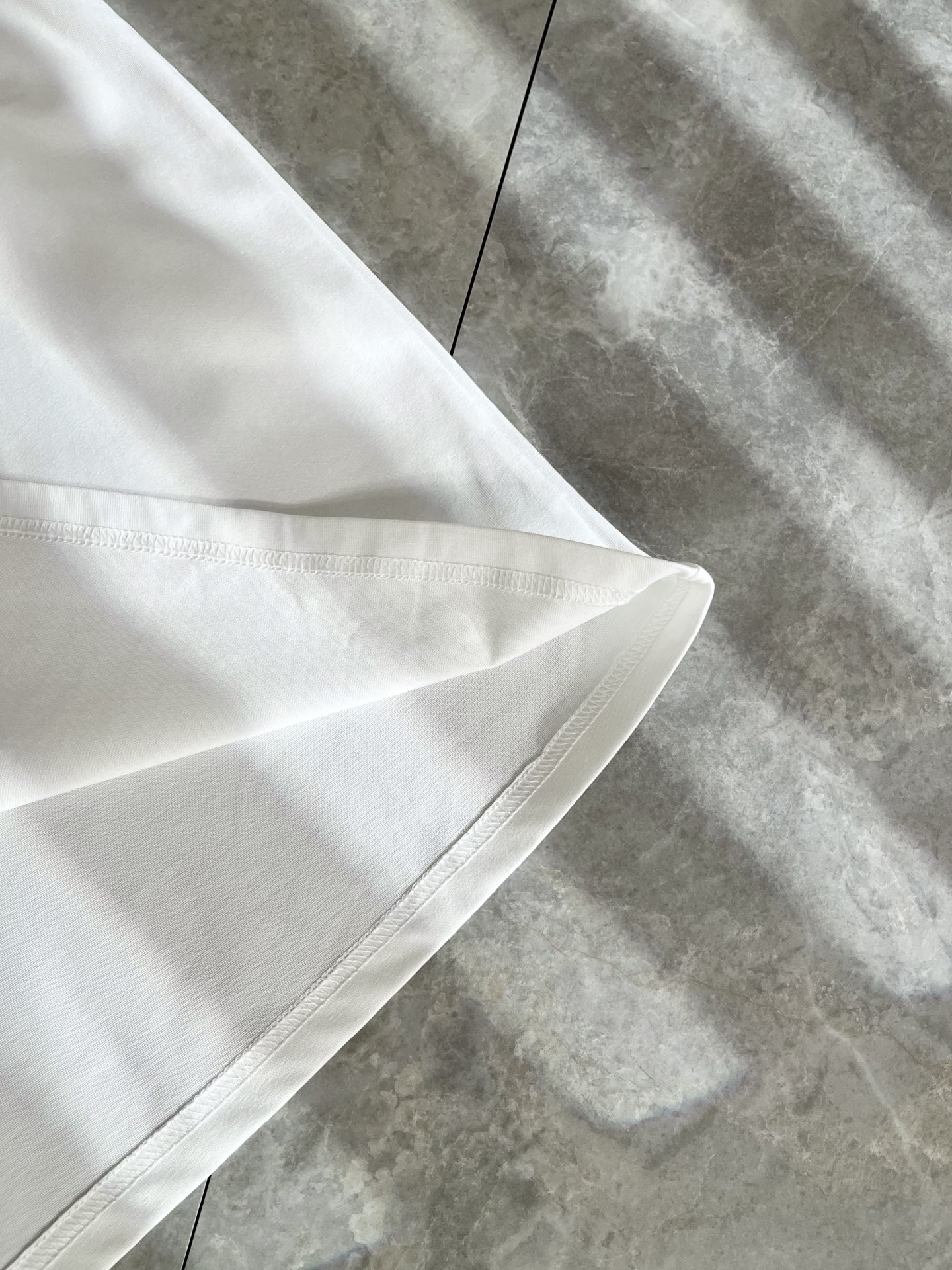 BALENCI*GA巴黎*家 2025春夏新款男女同款👫短袖T恤！走秀图案印花时尚休闲短袖T恤衫！设计l