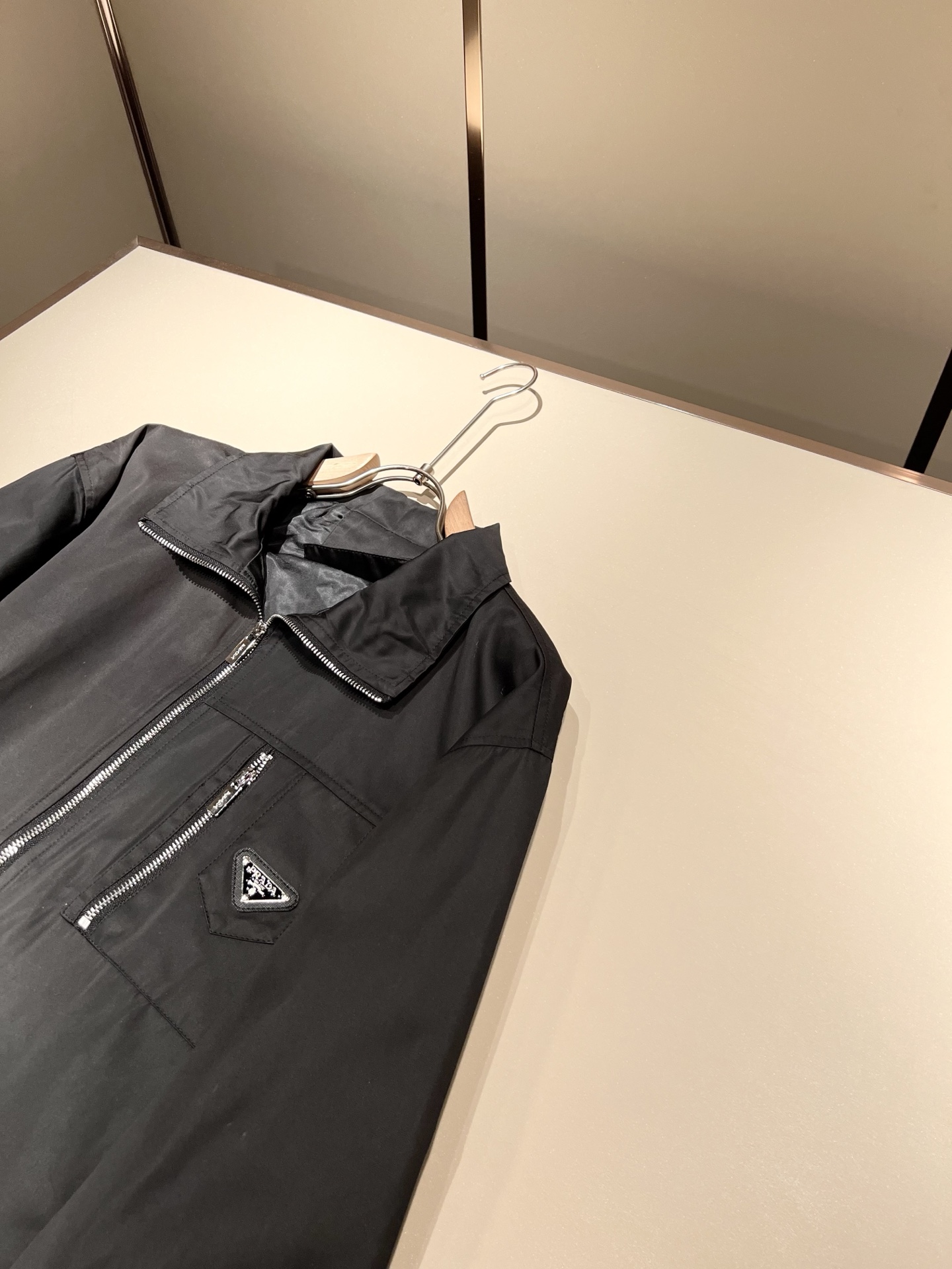 PRAD*A普*达2025秋冬休闲夹克外套，最新时尚休闲拉链夹克，时尚夹克外套!贸易公司渠道稀出，同步官