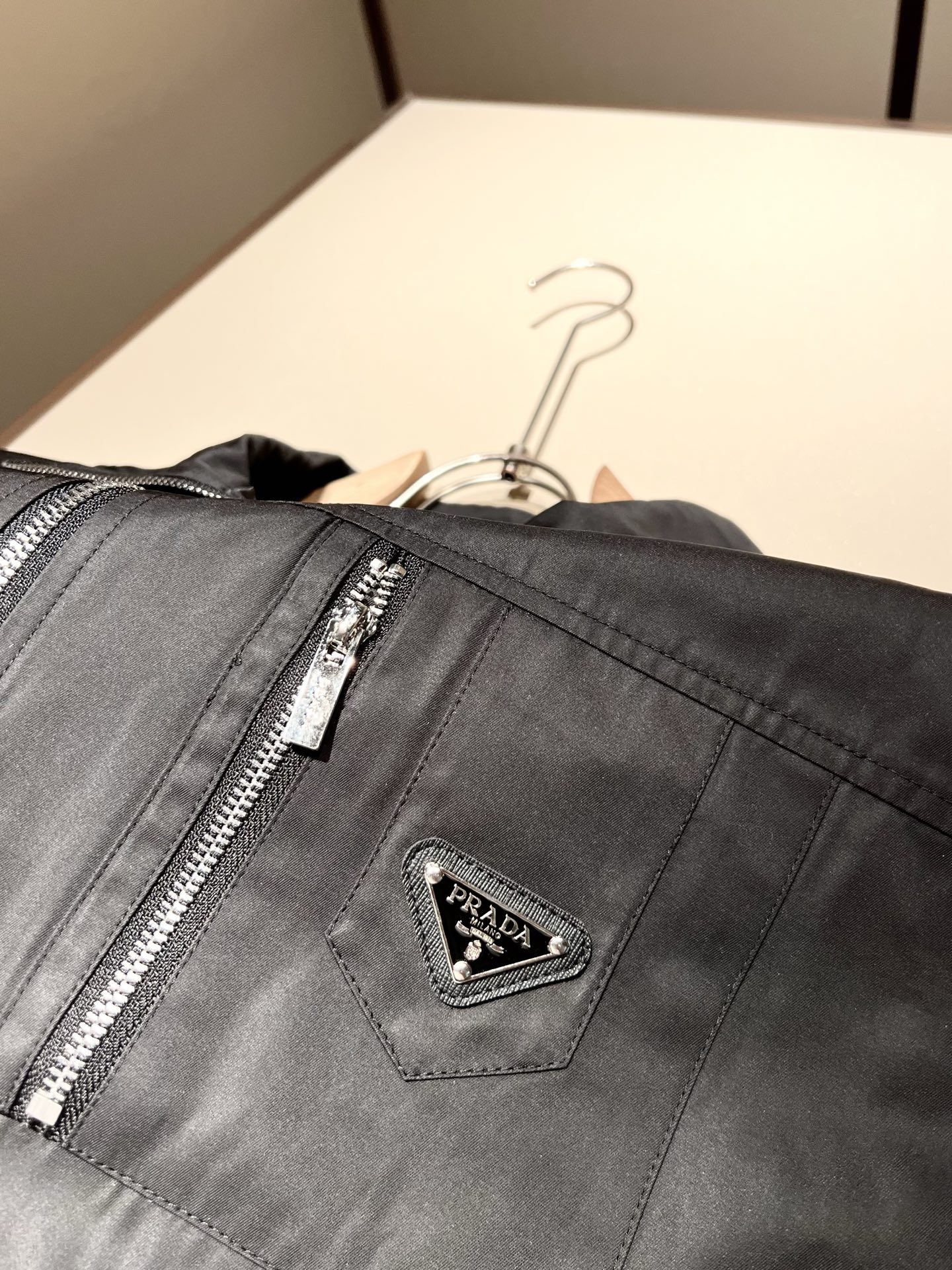 PRAD*A普*达2025秋冬休闲夹克外套，最新时尚休闲拉链夹克，时尚夹克外套!贸易公司渠道稀出，同步官