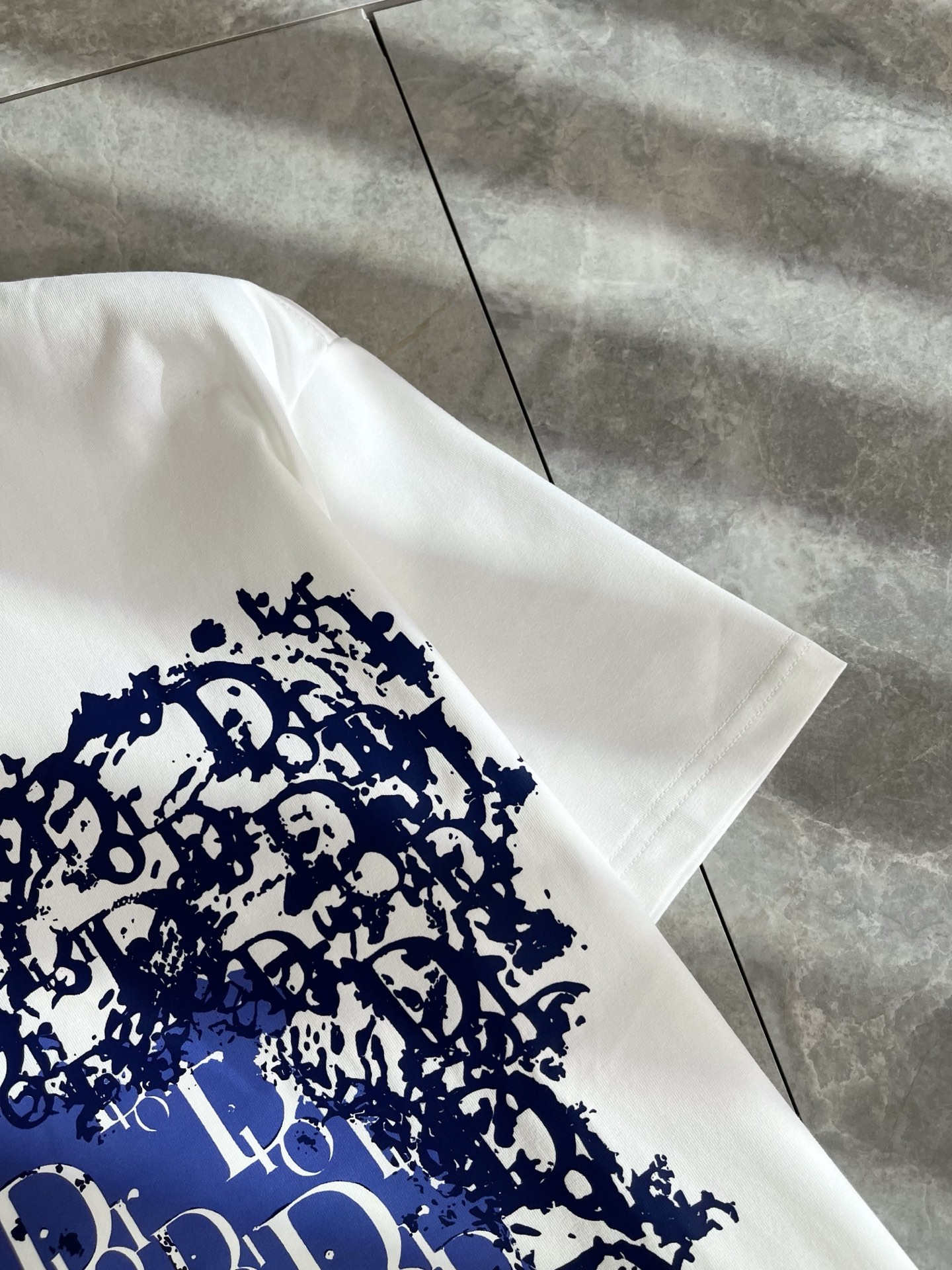 Dio*迪家 2025春夏新款男女同款👫短袖T恤，专柜同步发售！定制专属260克纯棉面料，定制原版工艺螺