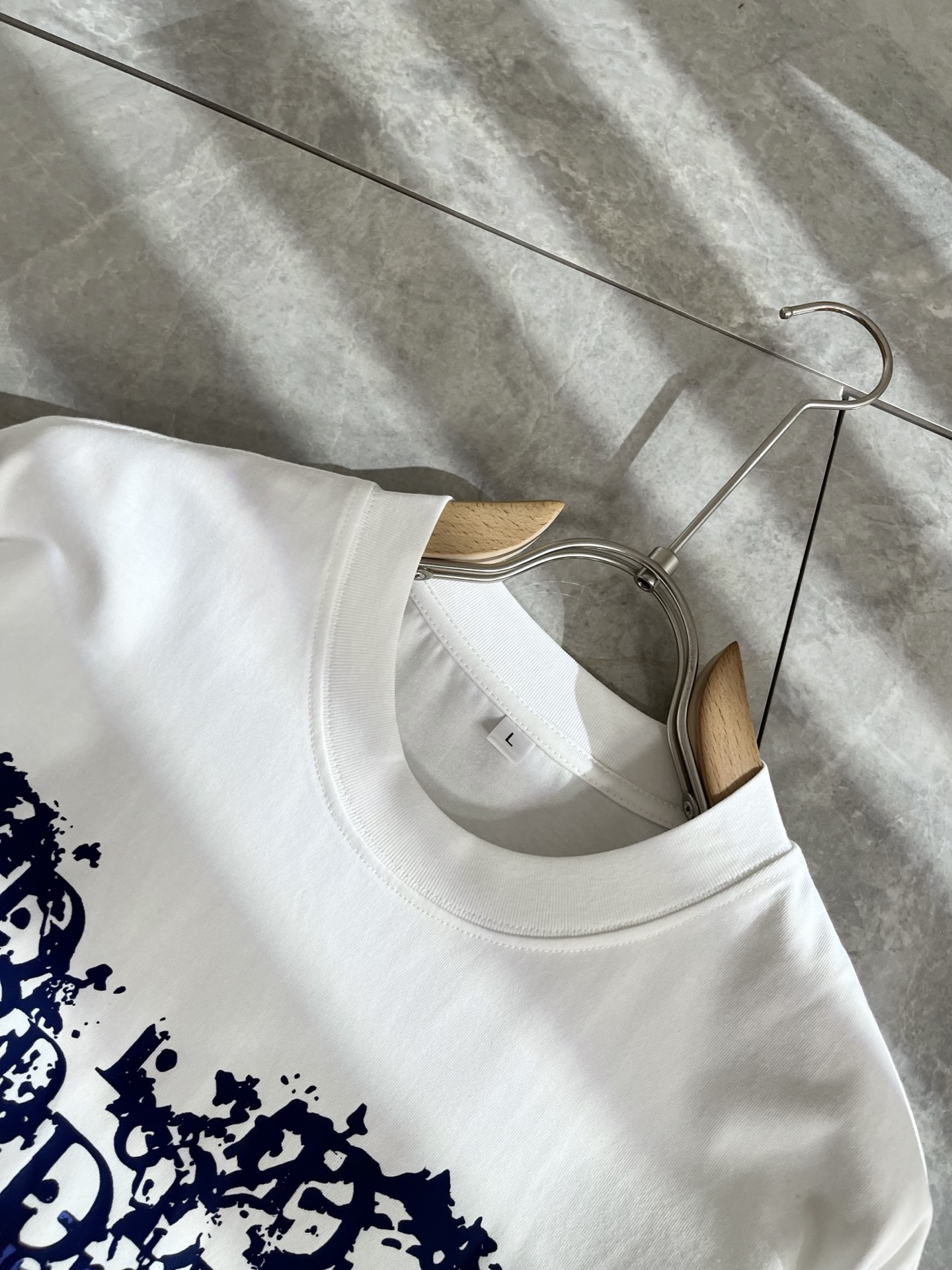 Dio*迪家 2025春夏新款男女同款👫短袖T恤，专柜同步发售！定制专属260克纯棉面料，定制原版工艺螺