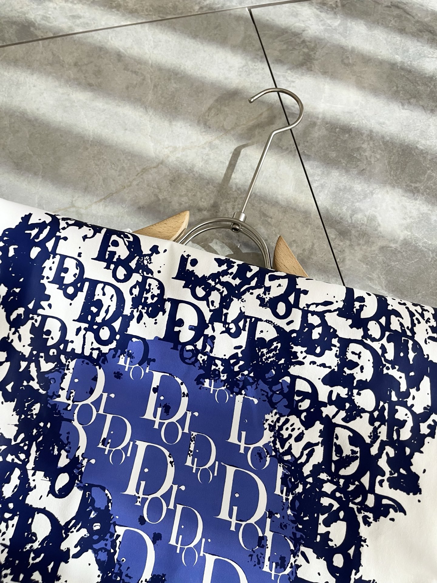 Dio*迪家 2025春夏新款男女同款👫短袖T恤，专柜同步发售！定制专属260克纯棉面料，定制原版工艺螺