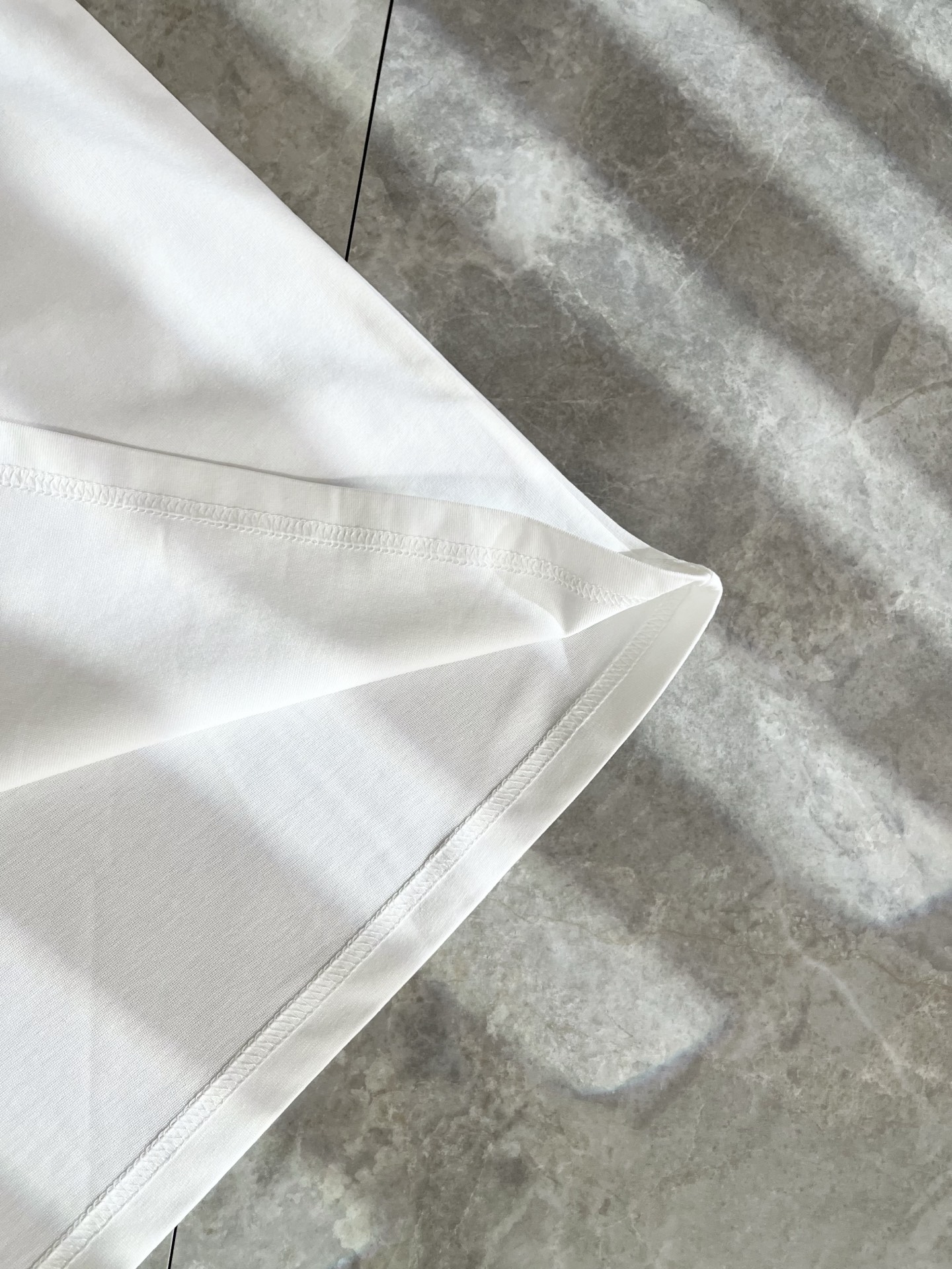 Dio*迪家 2025春夏新款男女同款👫短袖T恤，专柜同步发售！定制专属260克纯棉面料，定制原版工艺螺