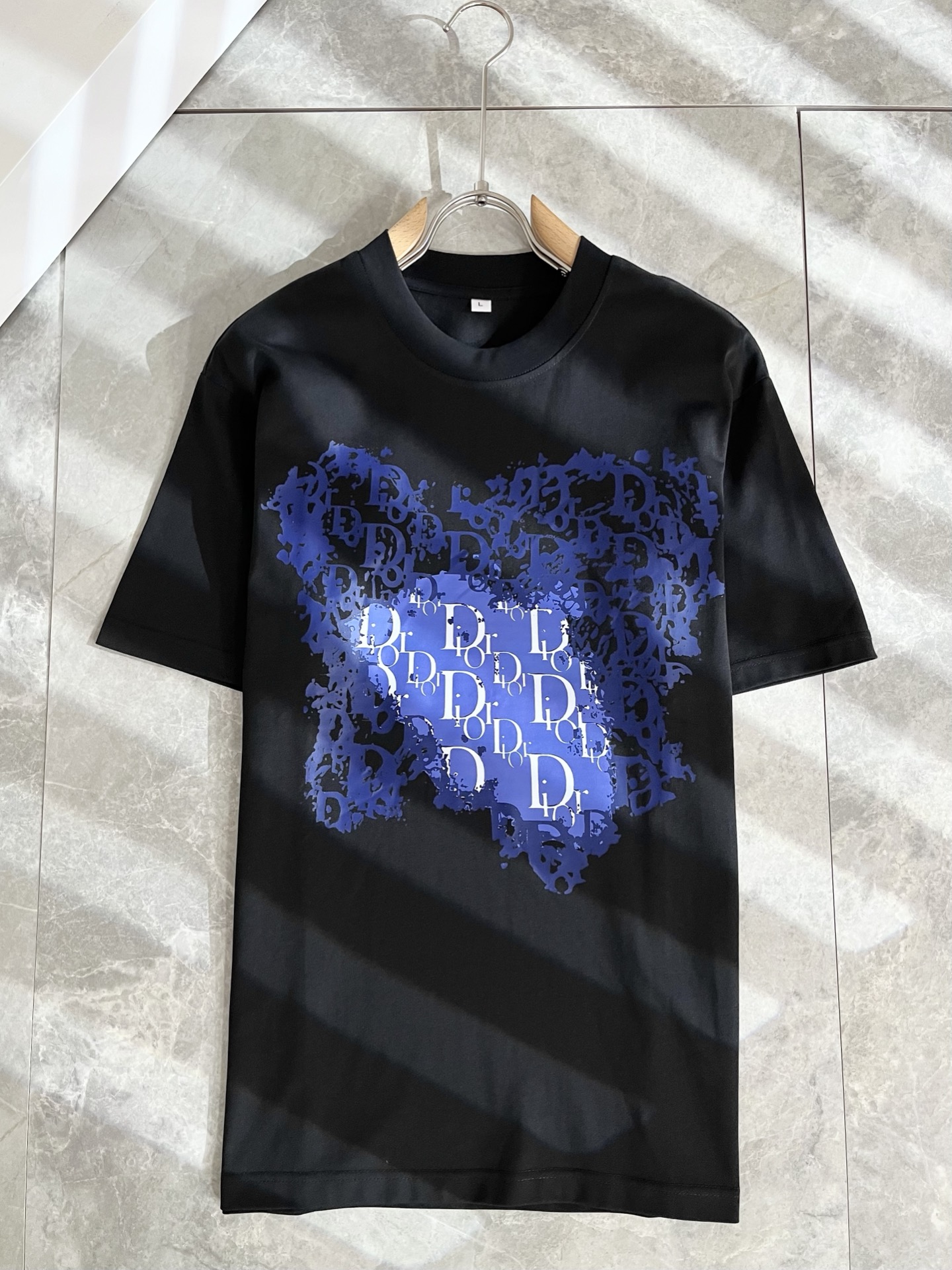 Dio*迪家 2025春夏新款男女同款👫短袖T恤，专柜同步发售！定制专属260克纯棉面料，定制原版工艺螺