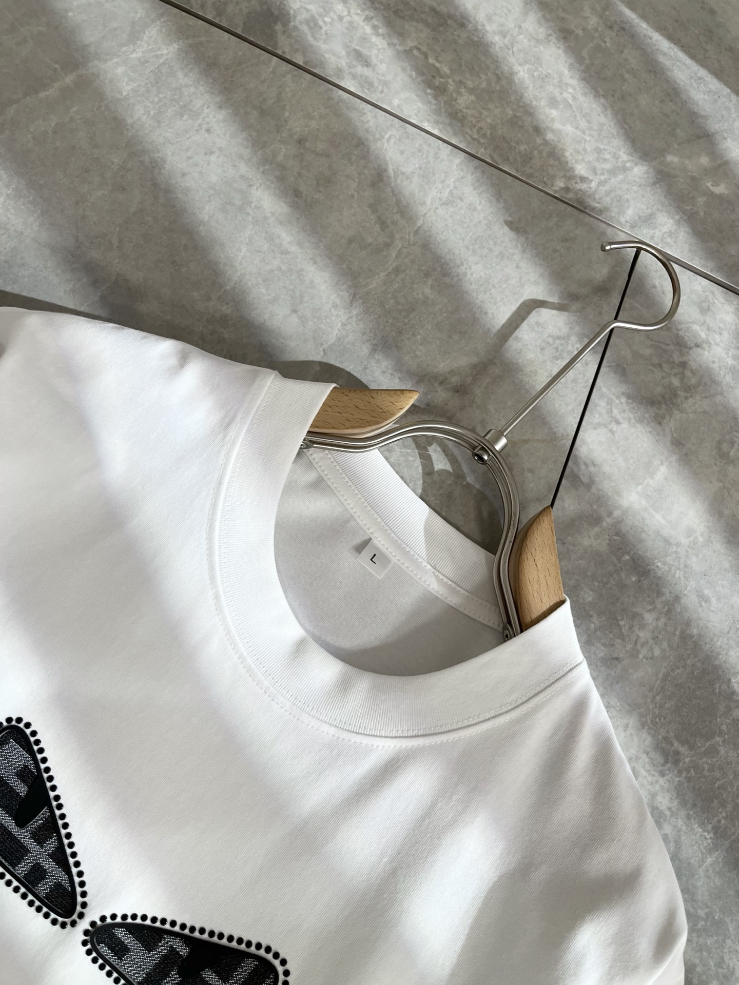 FEN*I 芬*迪2025春夏新款FD家族FF男女同款👫打底衫，男女同款👫百搭极简短袖。意大利原厂订单，