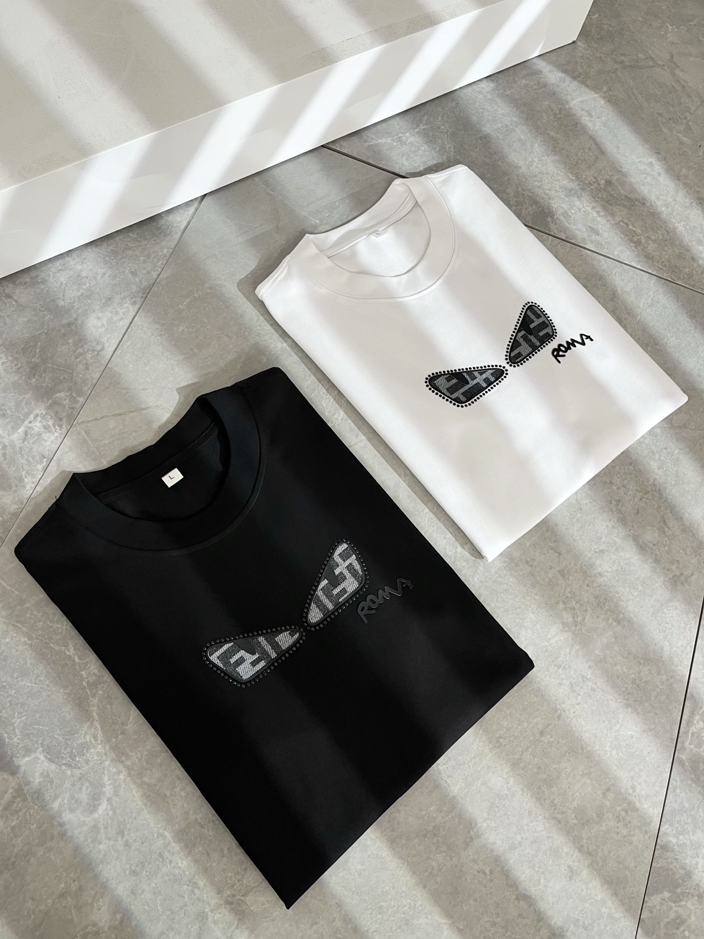 FEN*I 芬*迪2025春夏新款FD家族FF男女同款👫打底衫，男女同款👫百搭极简短袖。意大利原厂订单，