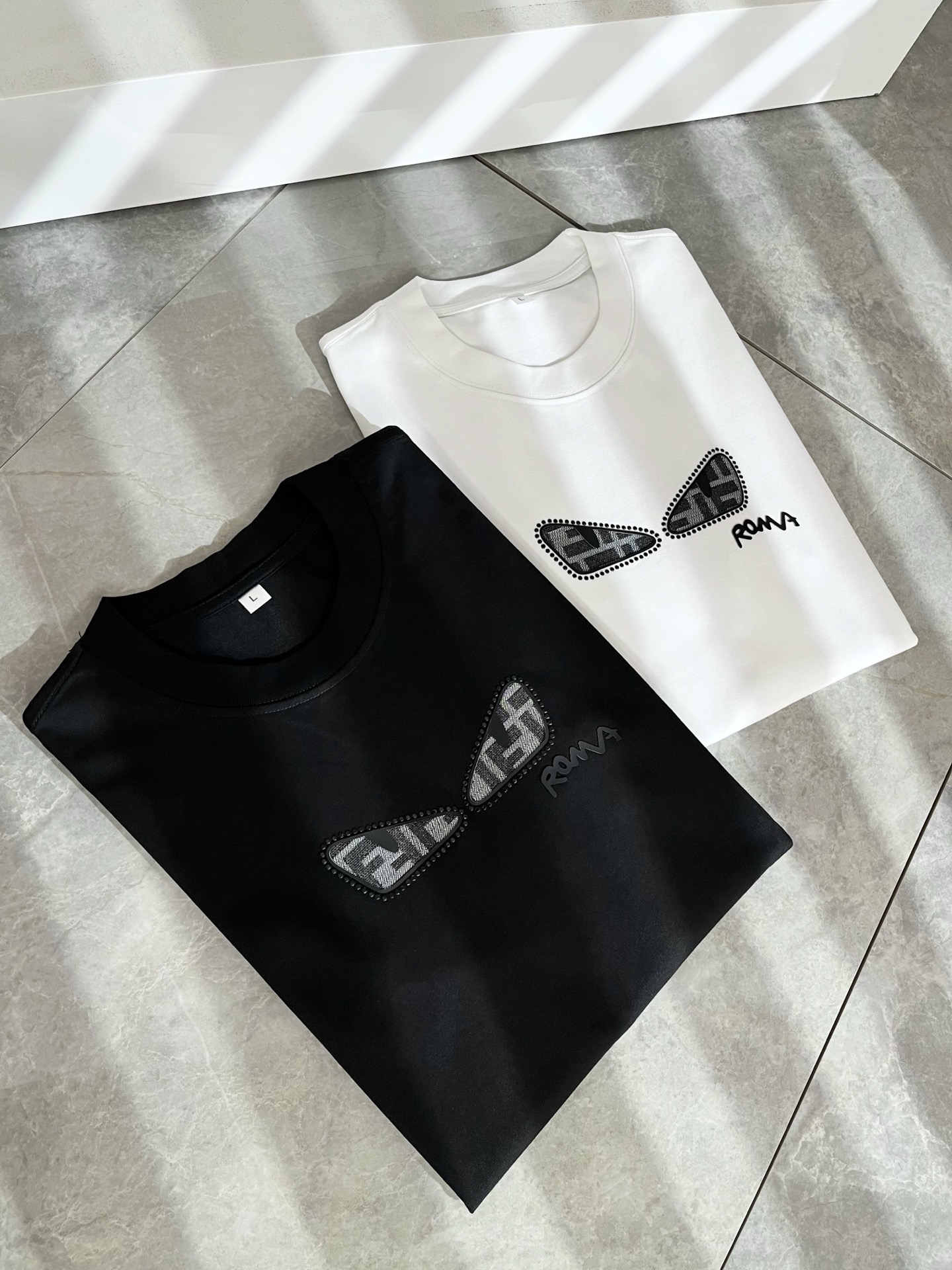 FEN*I 芬*迪2025春夏新款FD家族FF男女同款👫打底衫，男女同款👫百搭极简短袖。意大利原厂订单，