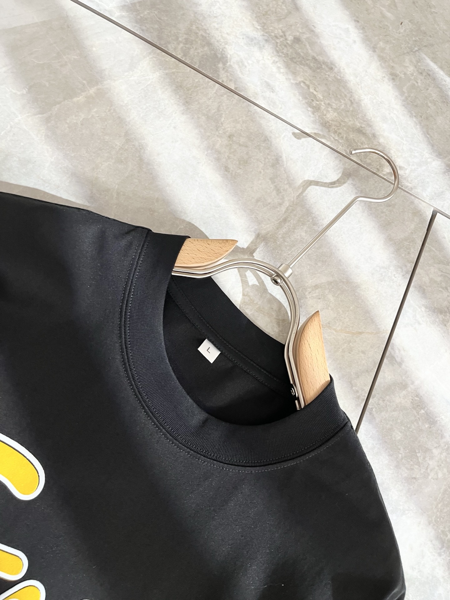 FEN*I 芬*迪2025春夏新款FD家族FF男女同款👫打底衫，男女同款👫百搭极简短袖。意大利原厂订单，