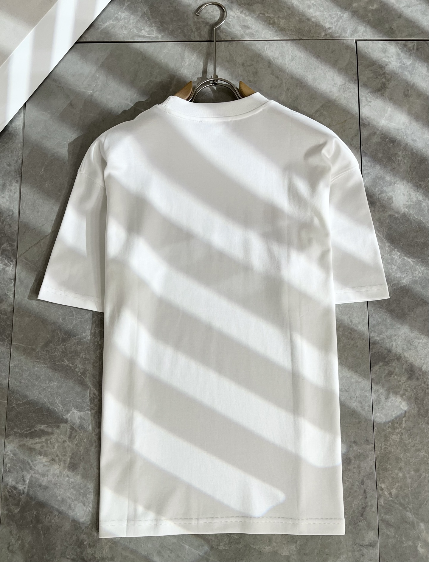 CELIN*瑟琳 2025春夏新款时尚休闲圆领短袖T恤，经典男女同款情侣👫短袖T恤衫！贸易公司渠道稀出，