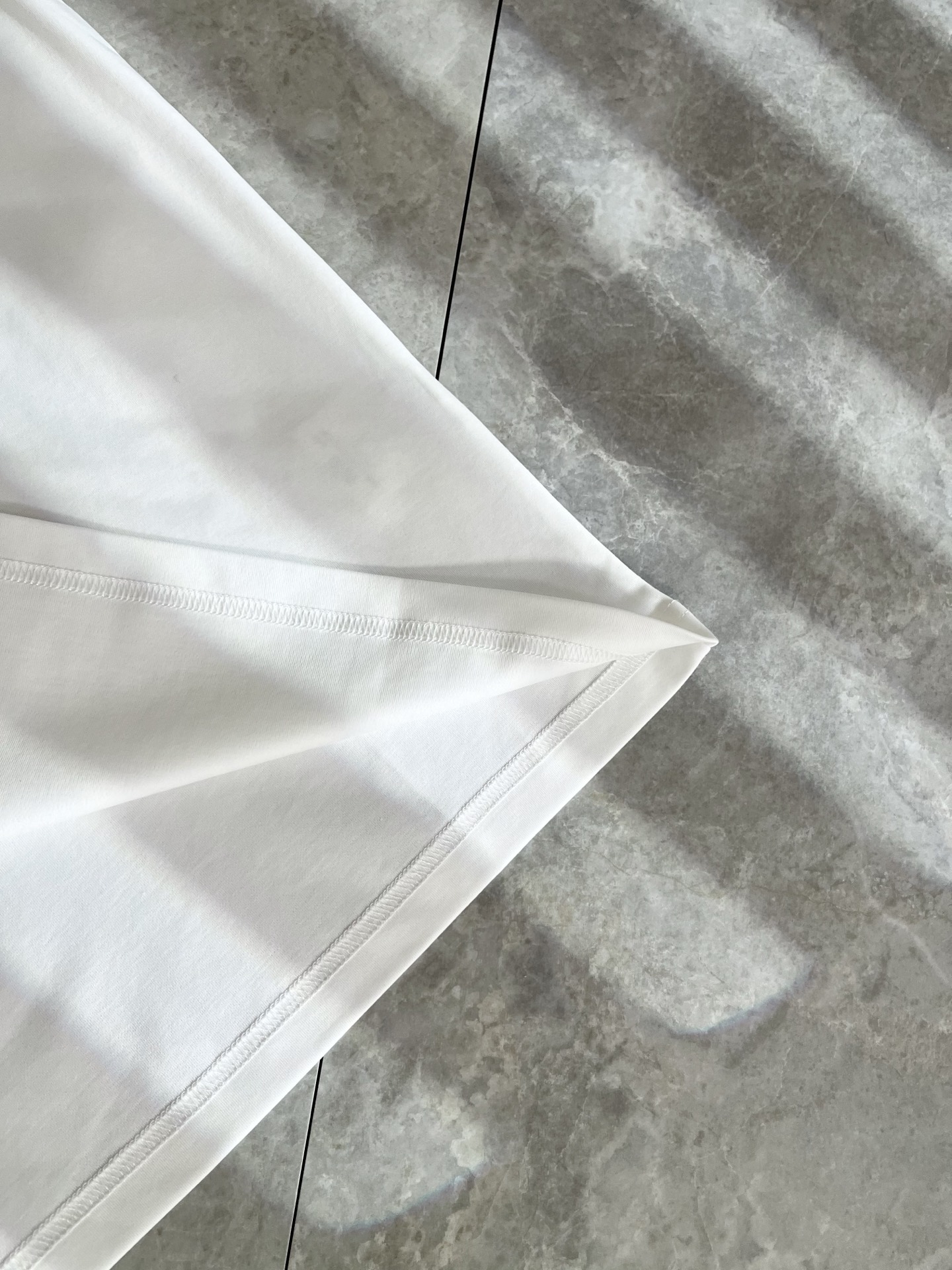 CELIN*瑟琳 2025春夏新款时尚休闲圆领短袖T恤，经典男女同款情侣👫短袖T恤衫！贸易公司渠道稀出，