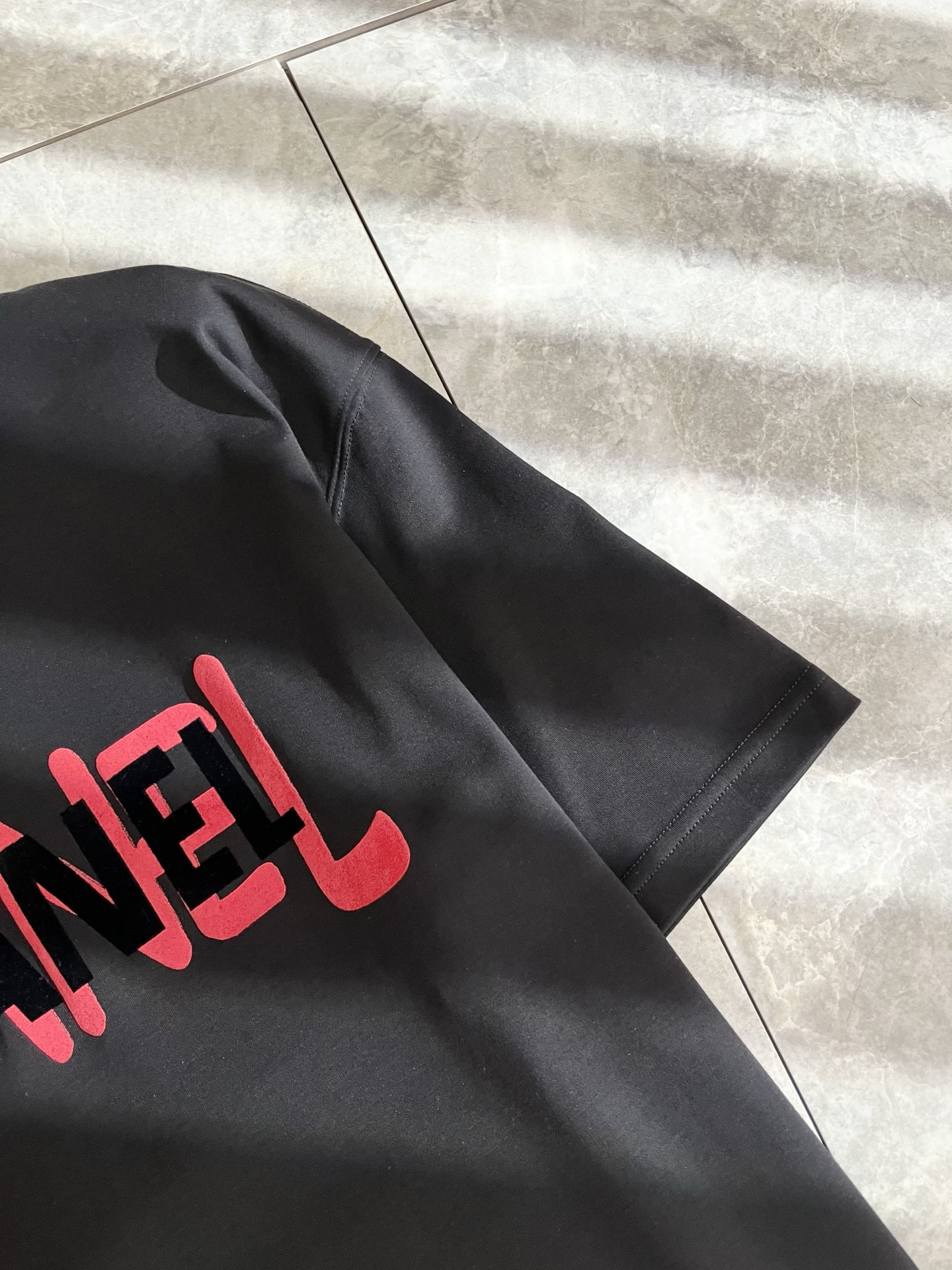 CELIN*瑟琳 2025春夏新款时尚休闲圆领短袖T恤，经典男女同款情侣👫短袖T恤衫！贸易公司渠道稀出，