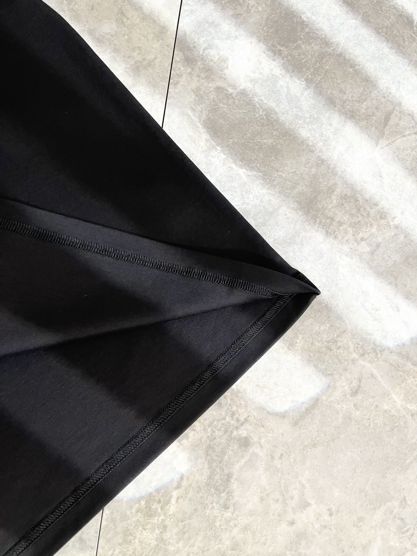 CELIN*瑟琳 2025春夏新款时尚休闲圆领短袖T恤，经典男女同款情侣👫短袖T恤衫！贸易公司渠道稀出，