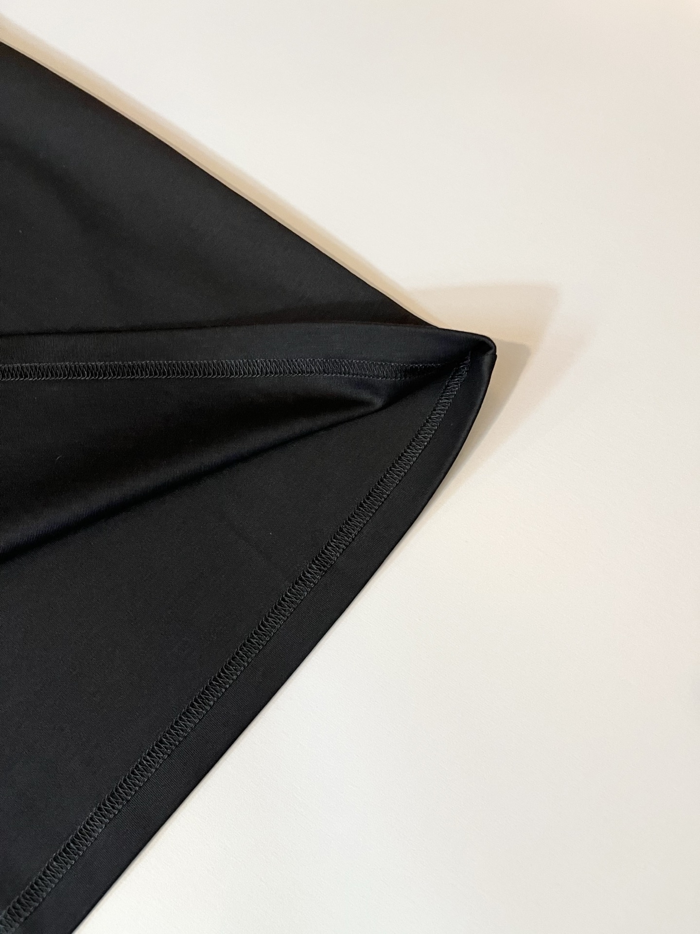 CELIN*瑟琳 2025春夏新款时尚休闲圆领短袖T恤，经典男女同款情侣👫短袖T恤衫！贸易公司渠道稀出，