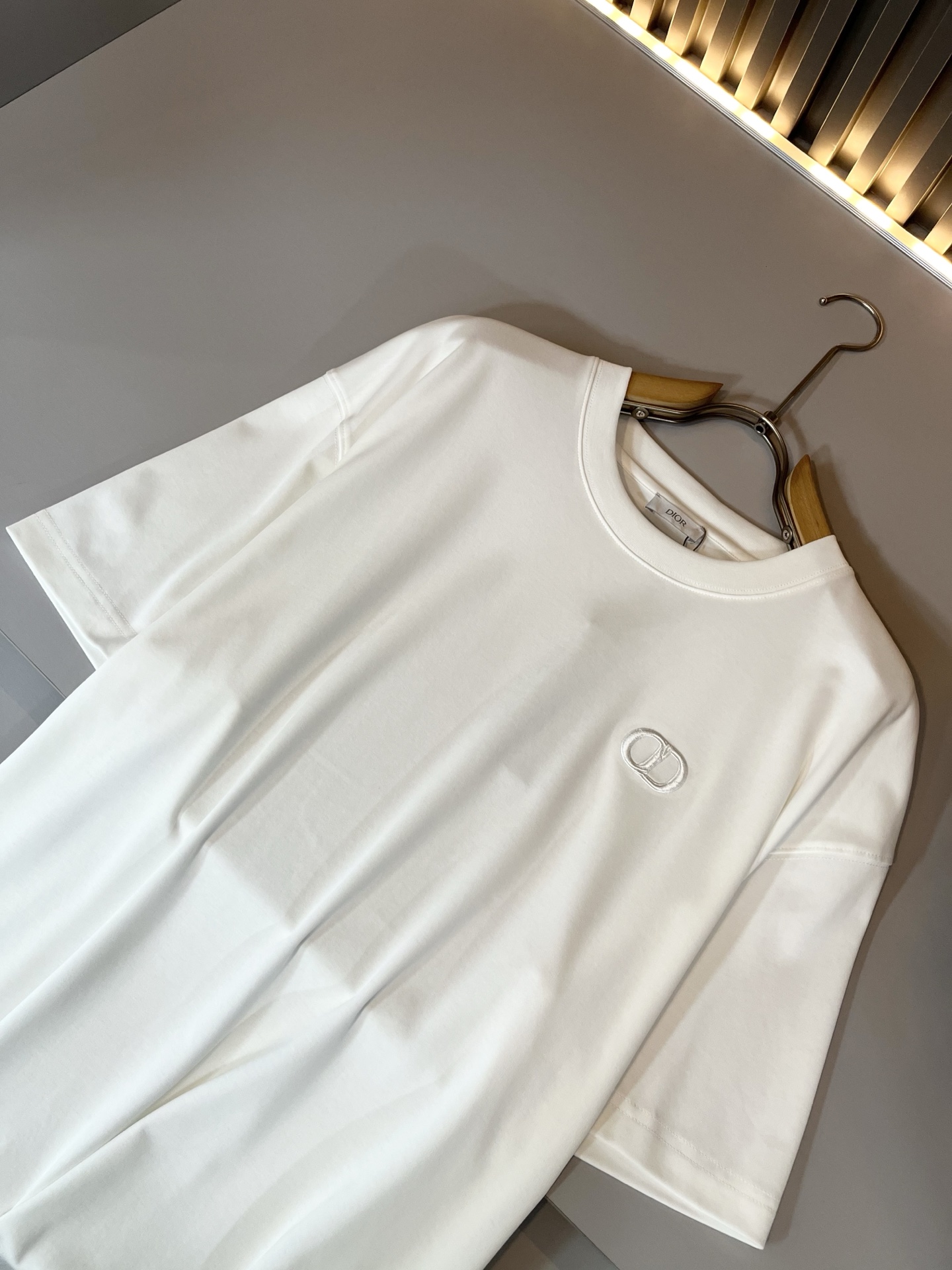 Dio*迪家 2025春夏新款男女同款👫短袖T恤，专柜同步发售！定制专属260克纯棉面料，定制原版工艺螺