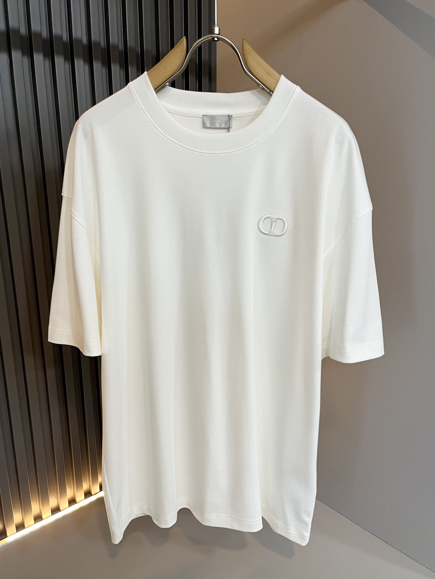 Dio*迪家 2025春夏新款男女同款👫短袖T恤，专柜同步发售！定制专属260克纯棉面料，定制原版工艺螺