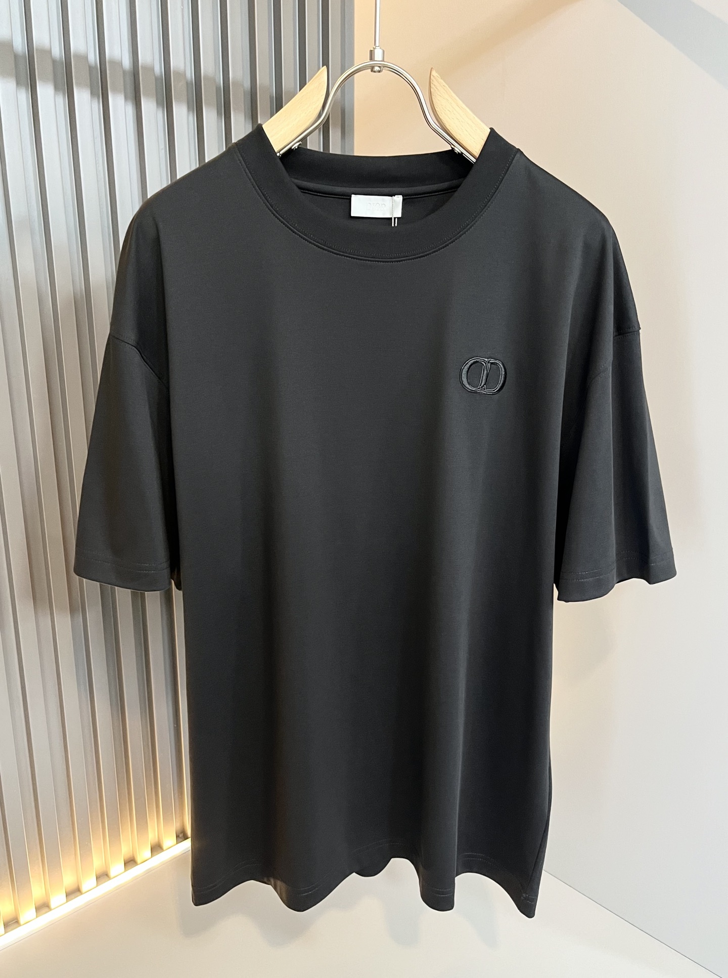 Dio*迪家 2025春夏新款男女同款👫短袖T恤，专柜同步发售！定制专属260克纯棉面料，定制原版工艺螺