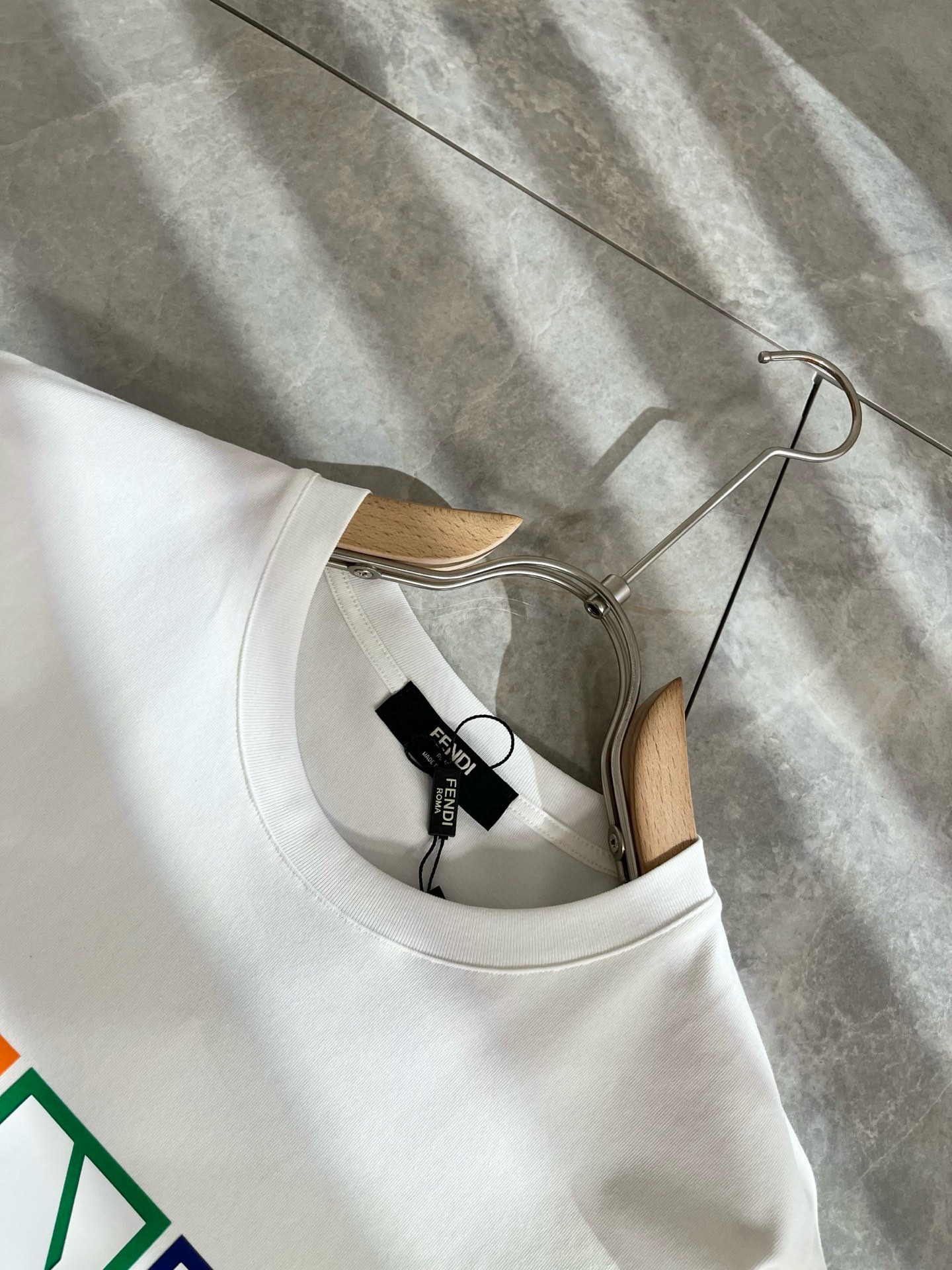 FEN*I 芬*迪2025春夏新款FD家族FF男女同款👫短袖T恤，男女同款👫百搭极简短袖。意大利原厂订单