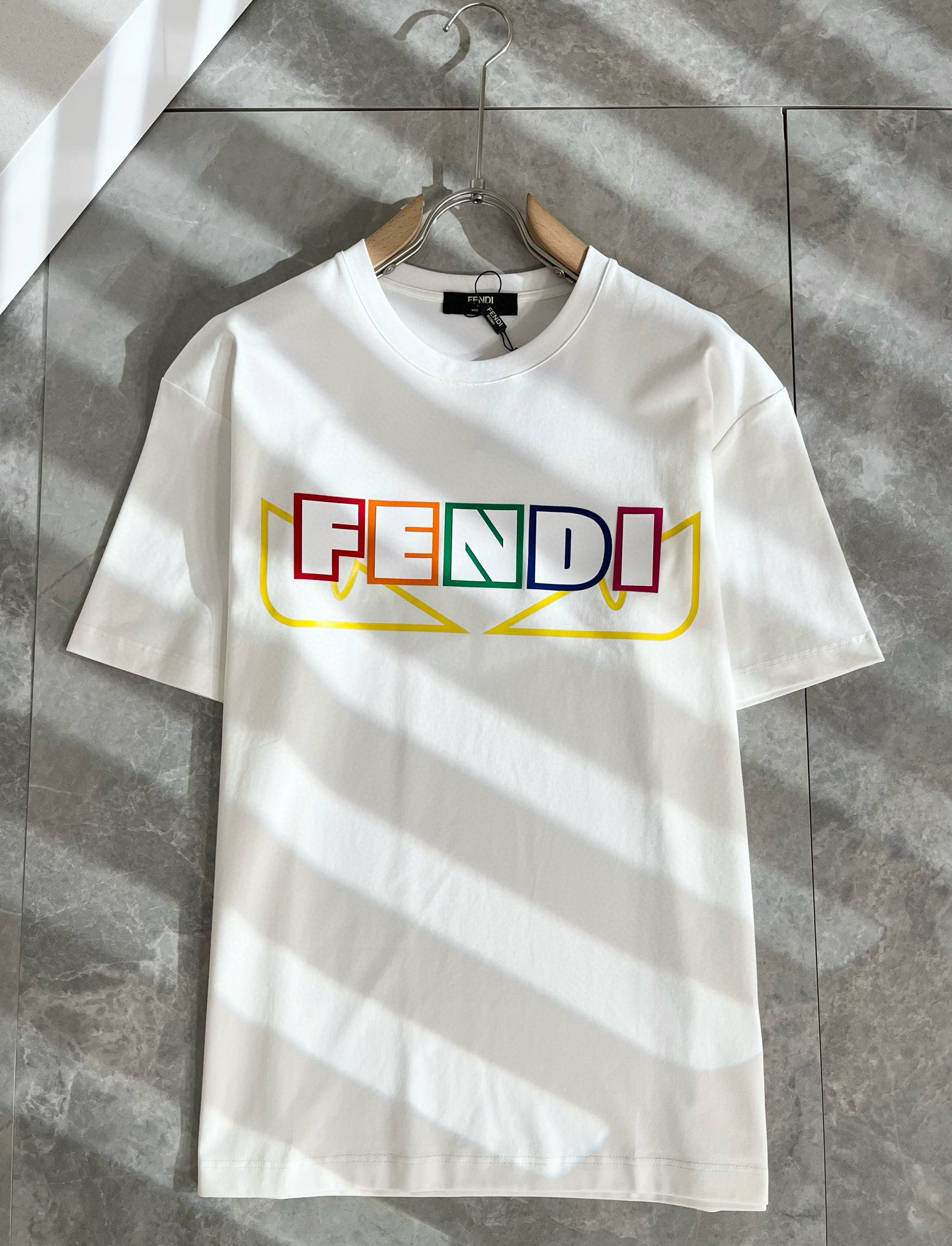 FEN*I 芬*迪2025春夏新款FD家族FF男女同款👫短袖T恤，男女同款👫百搭极简短袖。意大利原厂订单