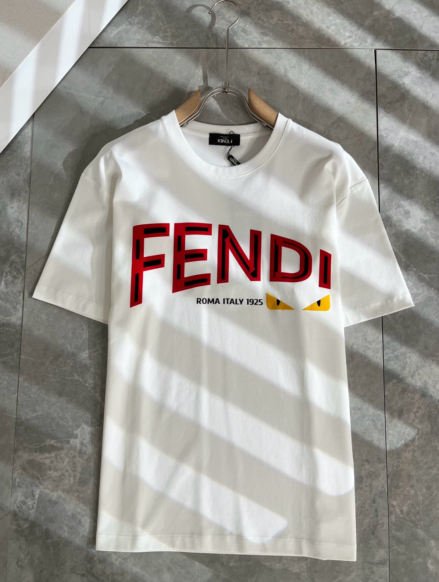 FEN*I 芬*迪2025春夏新款FD家族FF男女同款👫短袖T恤，男女同款👫百搭极简短袖。意大利原厂订单