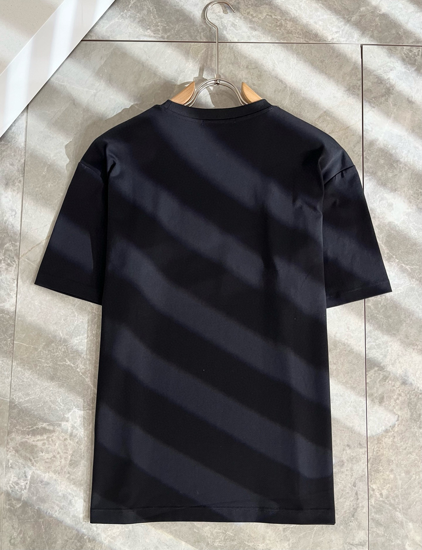 FEN*I 芬*迪2025春夏新款FD家族FF男女同款👫短袖T恤，男女同款👫百搭极简短袖。意大利原厂订单