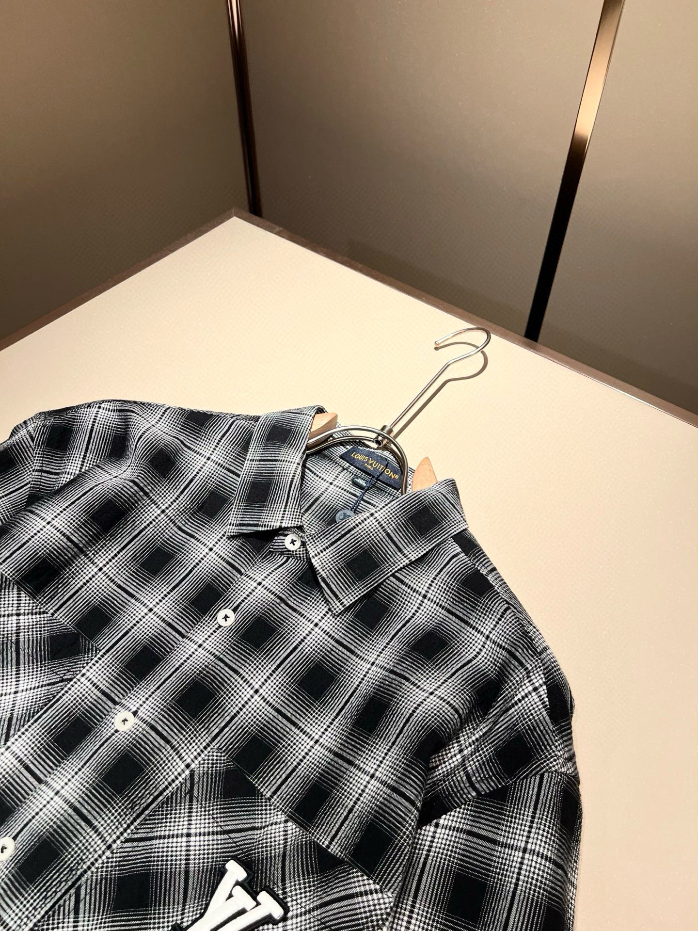 Louis Vuit*on 路易*登 2025春夏新款轻奢男女同款👫短袖帆布棉衬衣款，路易家族的新高端，