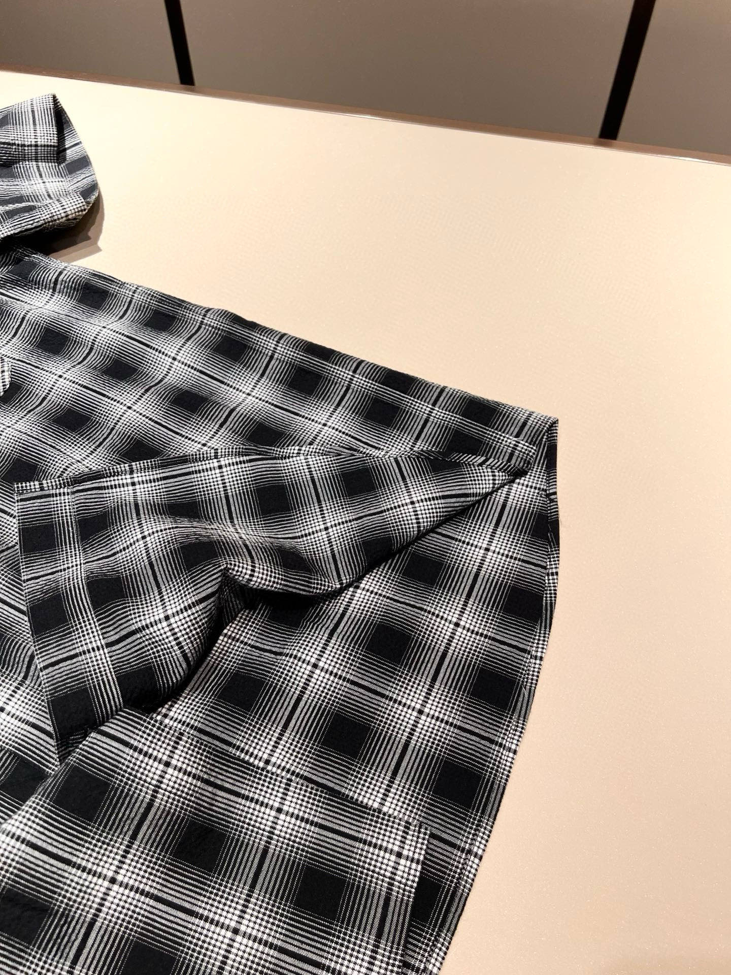 Louis Vuit*on 路易*登 2025春夏新款轻奢男女同款👫短袖帆布棉衬衣款，路易家族的新高端，