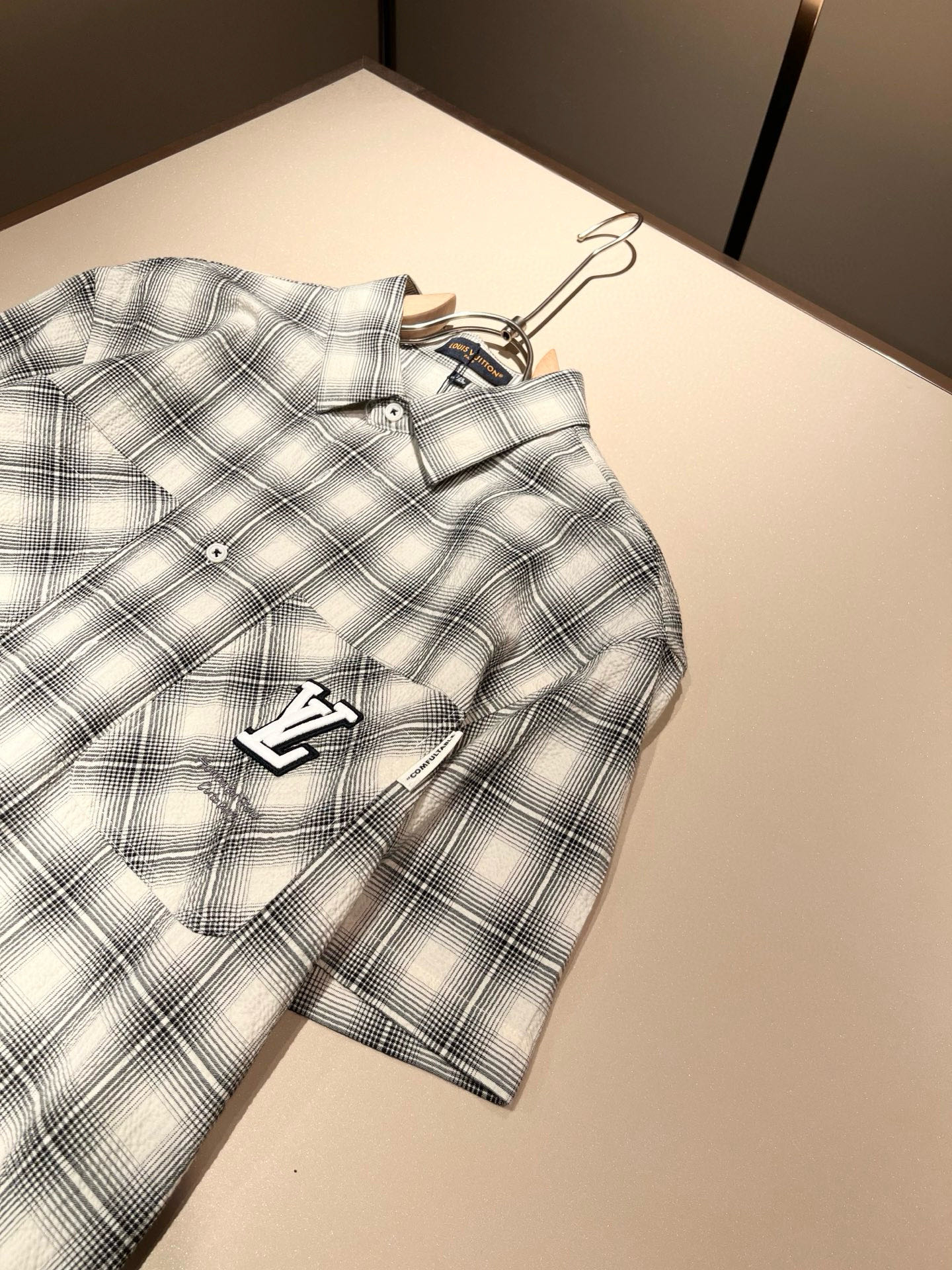 Louis Vuit*on 路易*登 2025春夏新款轻奢男女同款👫短袖帆布棉衬衣款，路易家族的新高端，