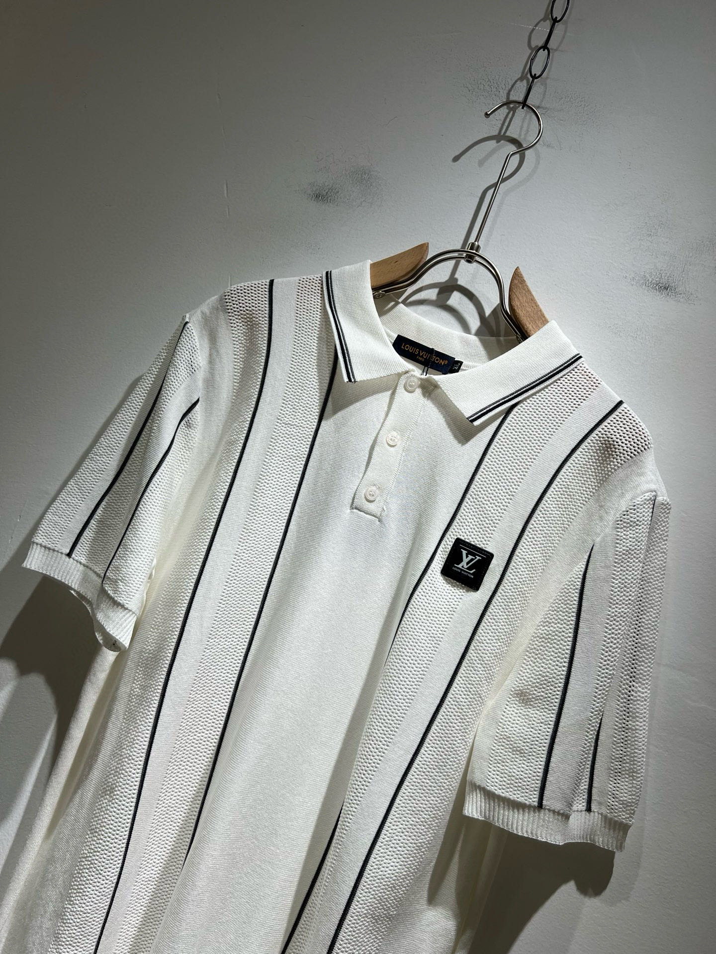 Louis Vuit*on 2025春夏路易家族轻奢翻领针织短袖！路易家族的新高端，细节品质永远的那么完