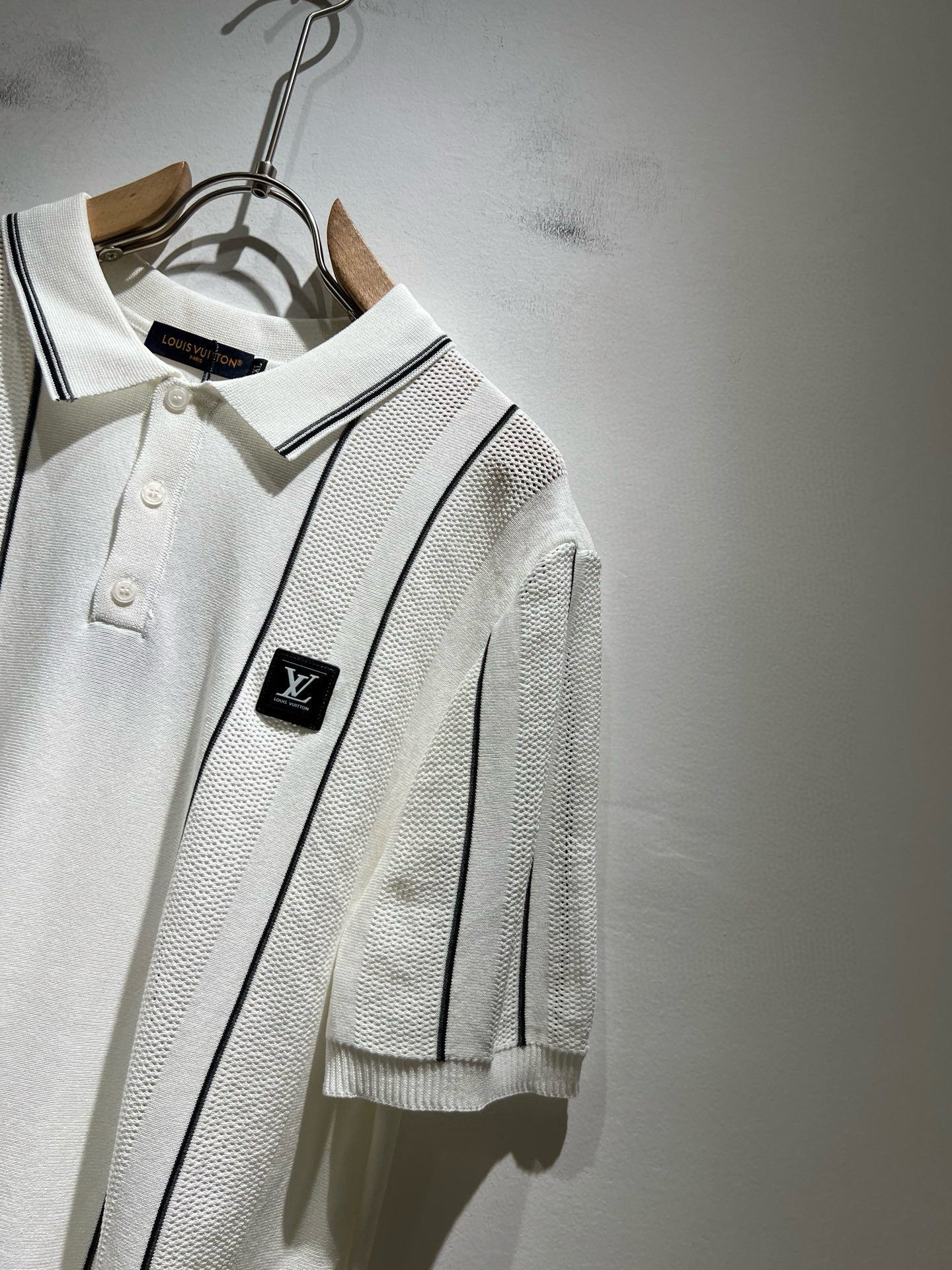 Louis Vuit*on 2025春夏路易家族轻奢翻领针织短袖！路易家族的新高端，细节品质永远的那么完