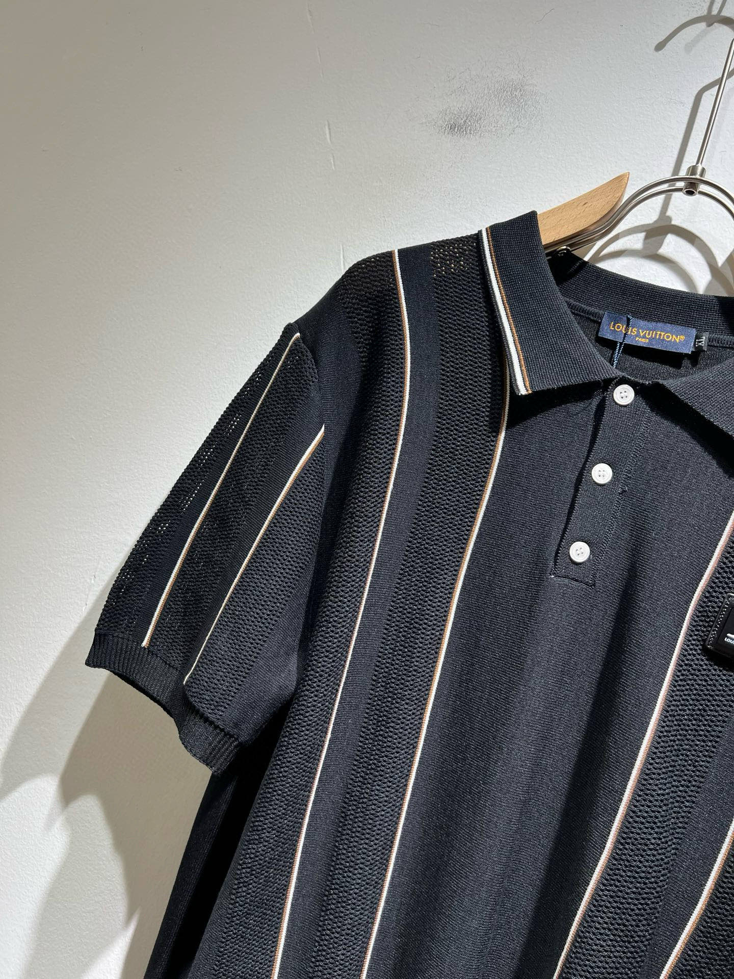 Louis Vuit*on 2025春夏路易家族轻奢翻领针织短袖！路易家族的新高端，细节品质永远的那么完